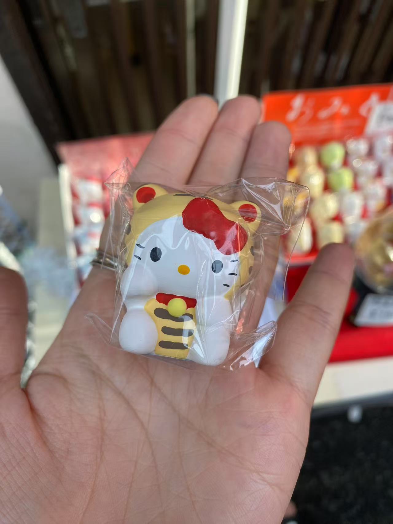小老虎造型Kt 陶瓷摆件