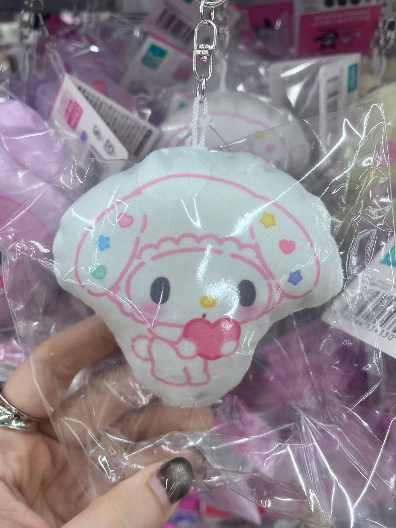 白色美乐蒂 抱粉色爱心挂件