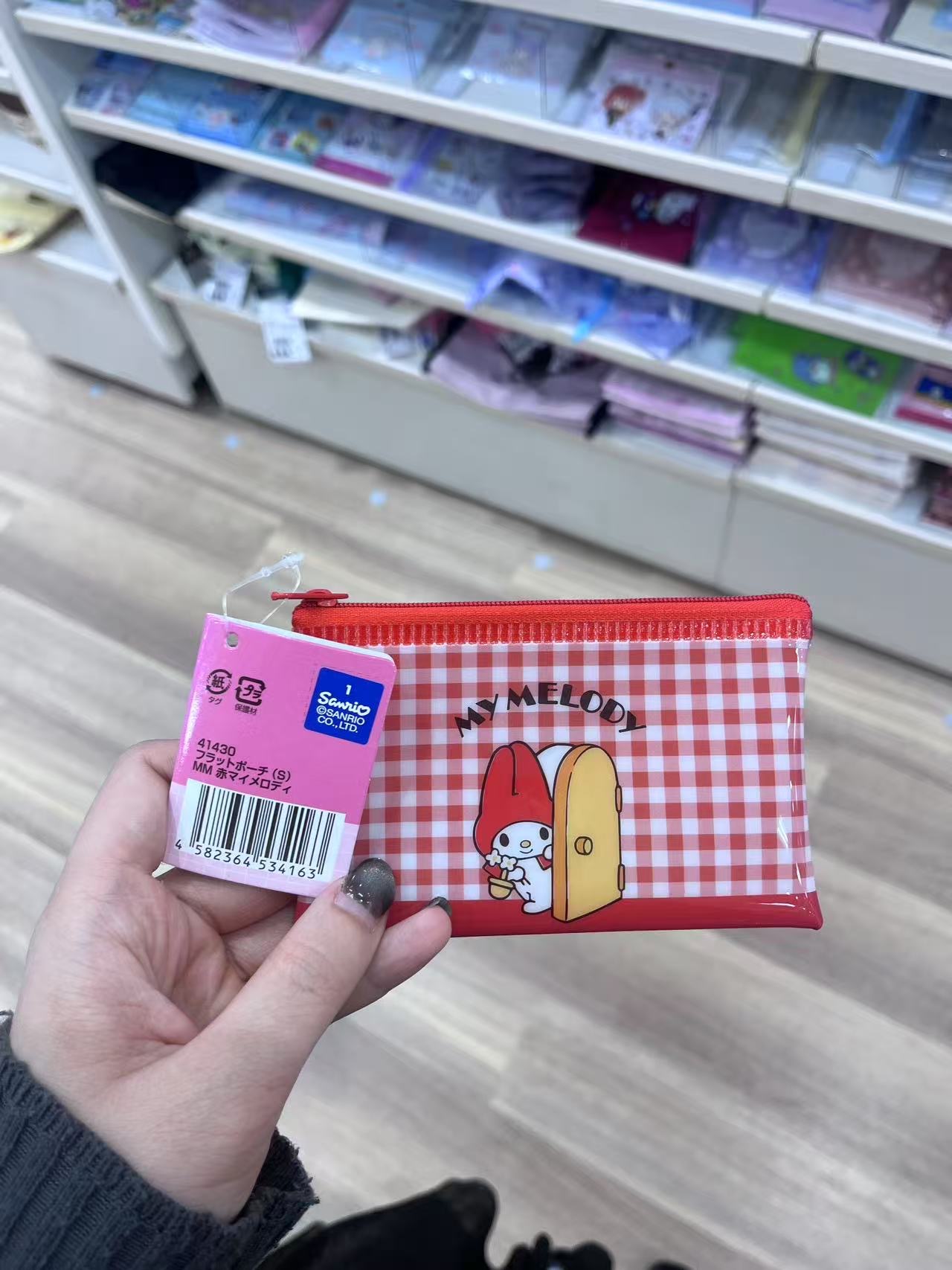 红色格子美乐蒂 开门图案 pvc包