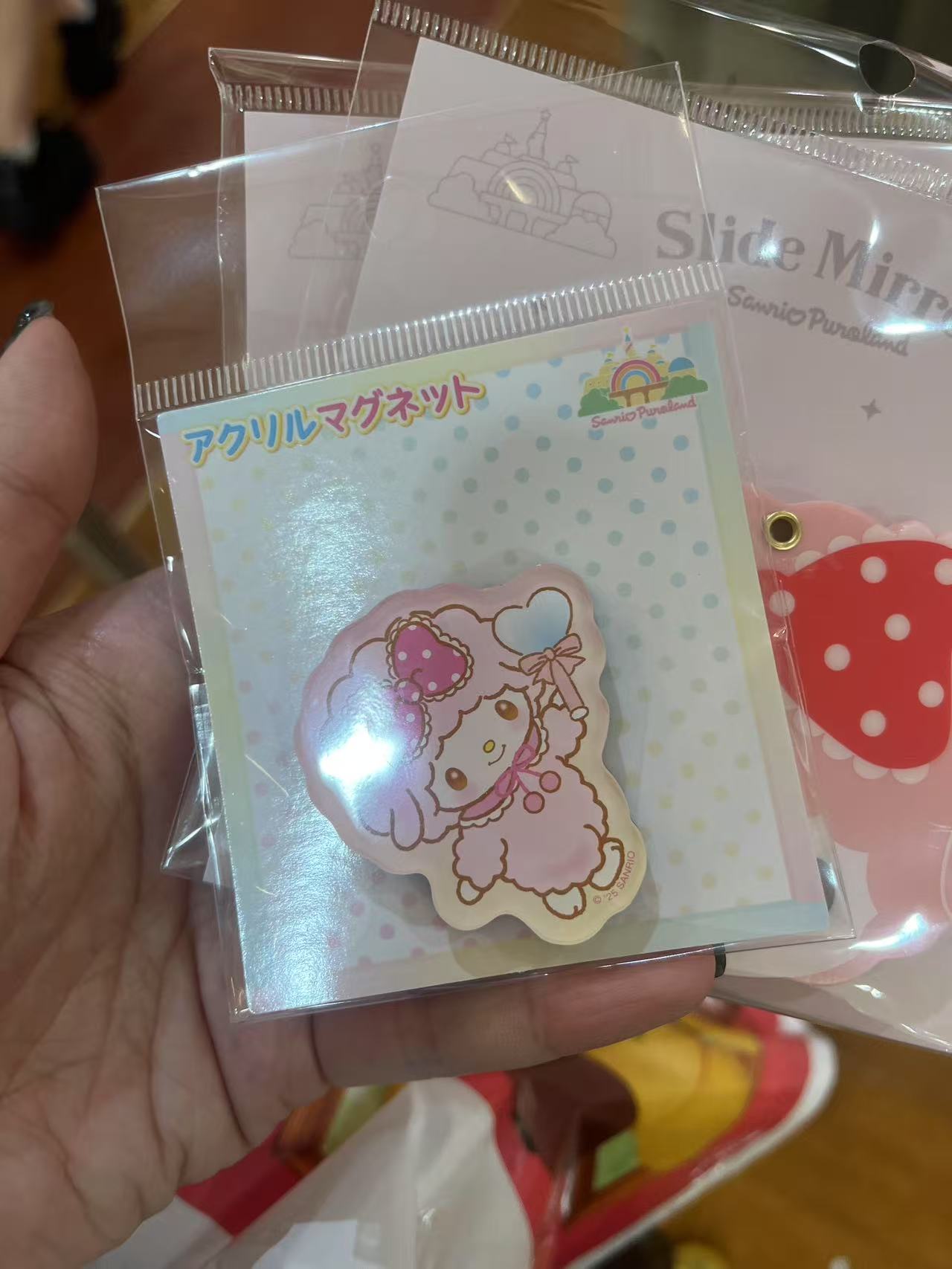 三丽欧 小羊 手拿蓝色爱心棒 冰箱贴