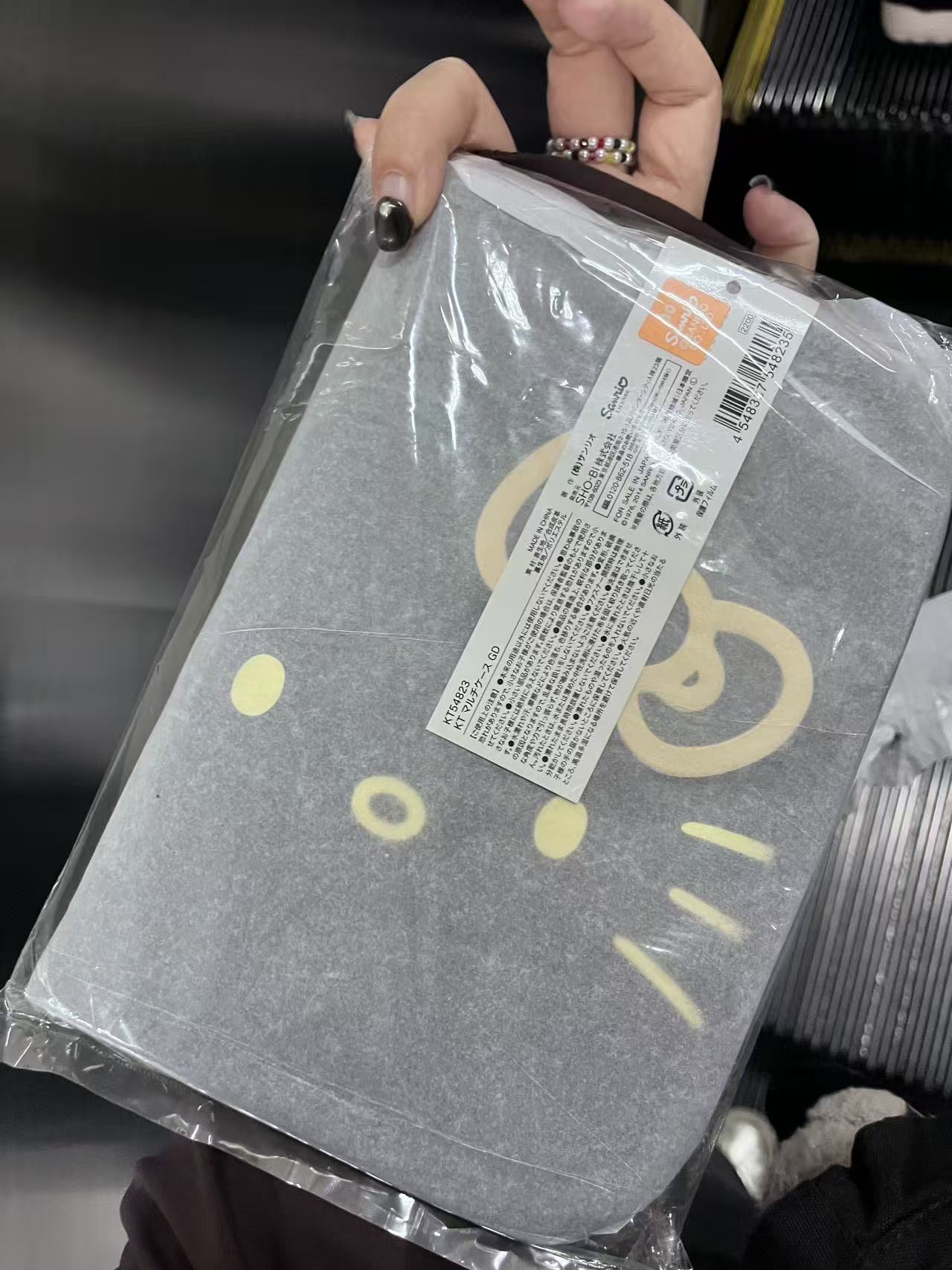 黑色 金色kt 收纳册 半价1100