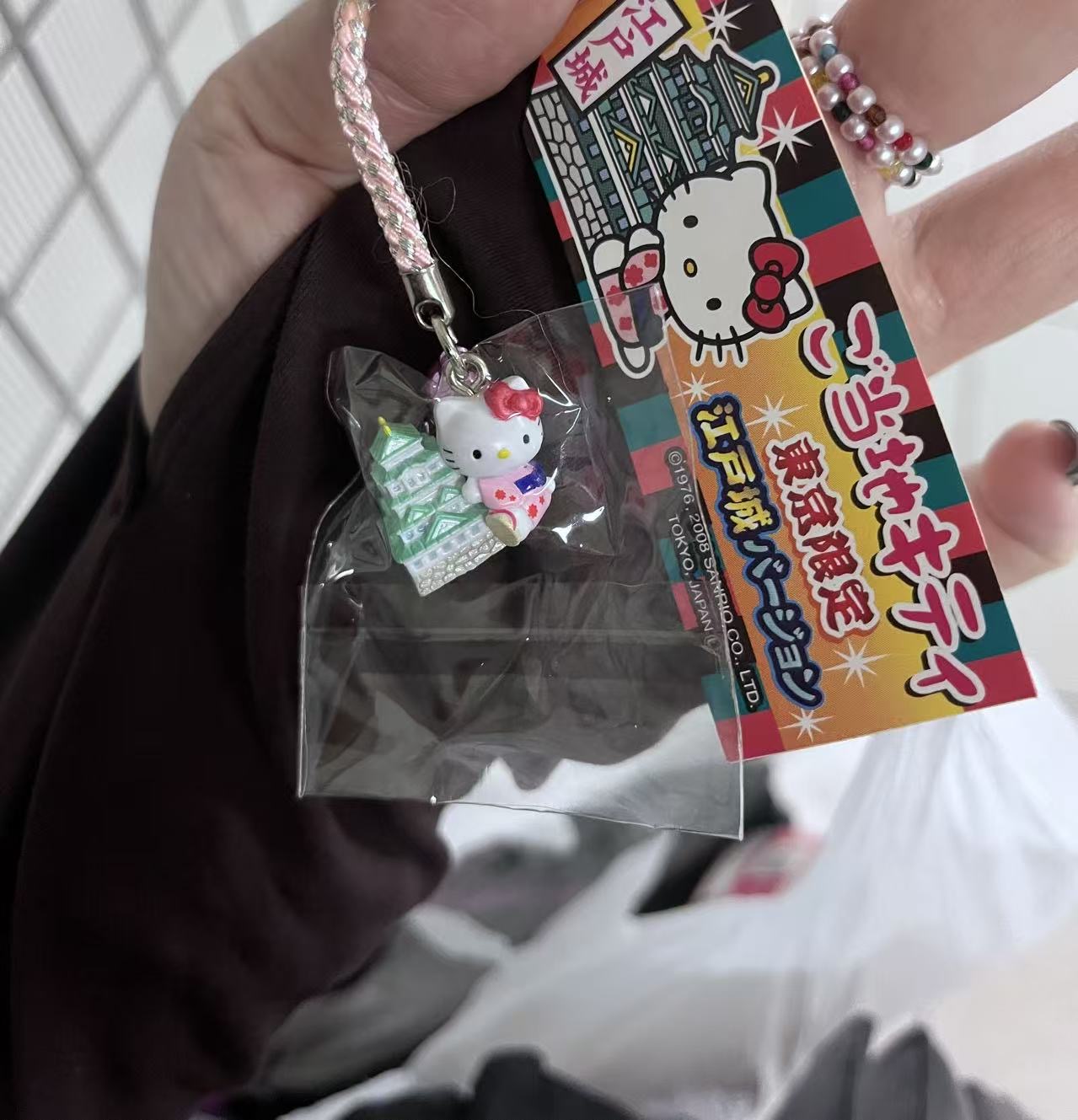 粉色kt 抱江户城 铃铛挂件