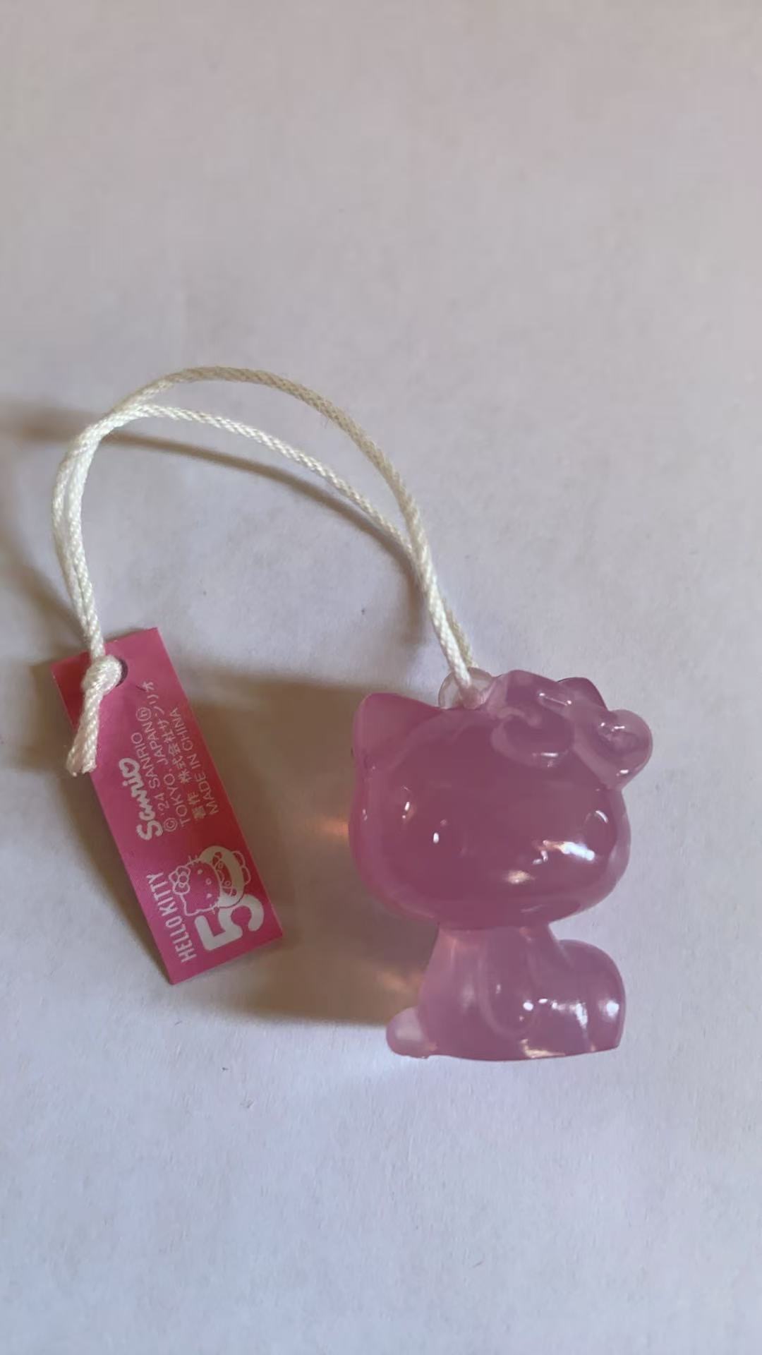 Kitty 透明粉红挂件