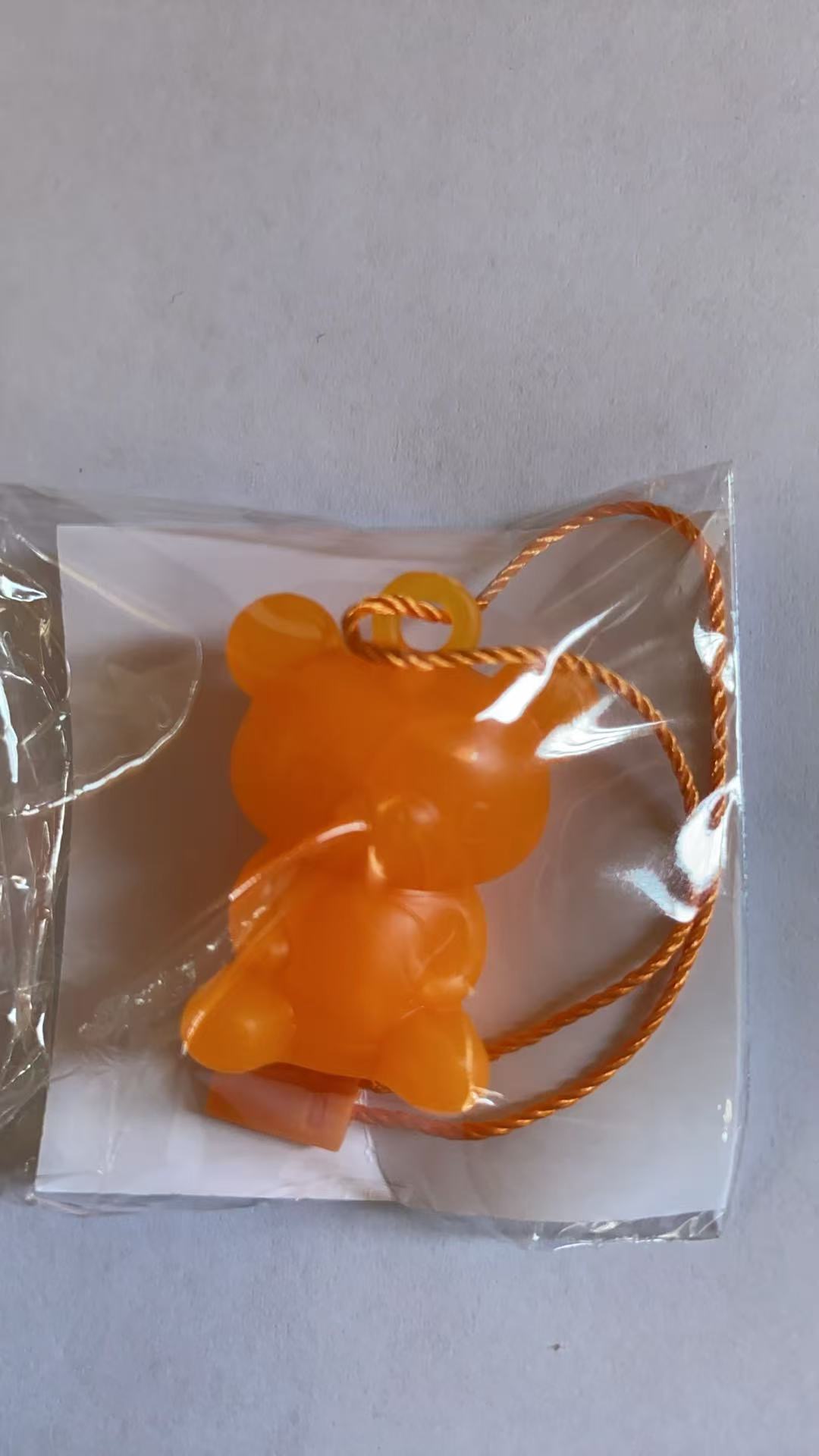 轻松熊 橘黄色挂件