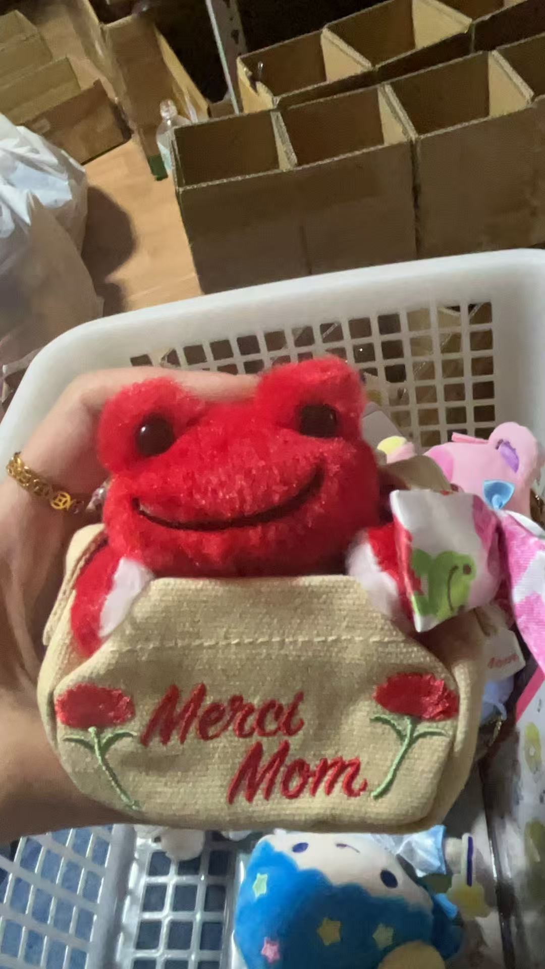 红色青蛙ピクルス メルシ一マム