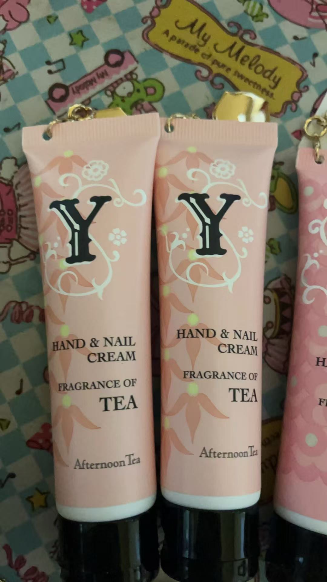0713Y粉色HAND & NAIL茶香味护手霜