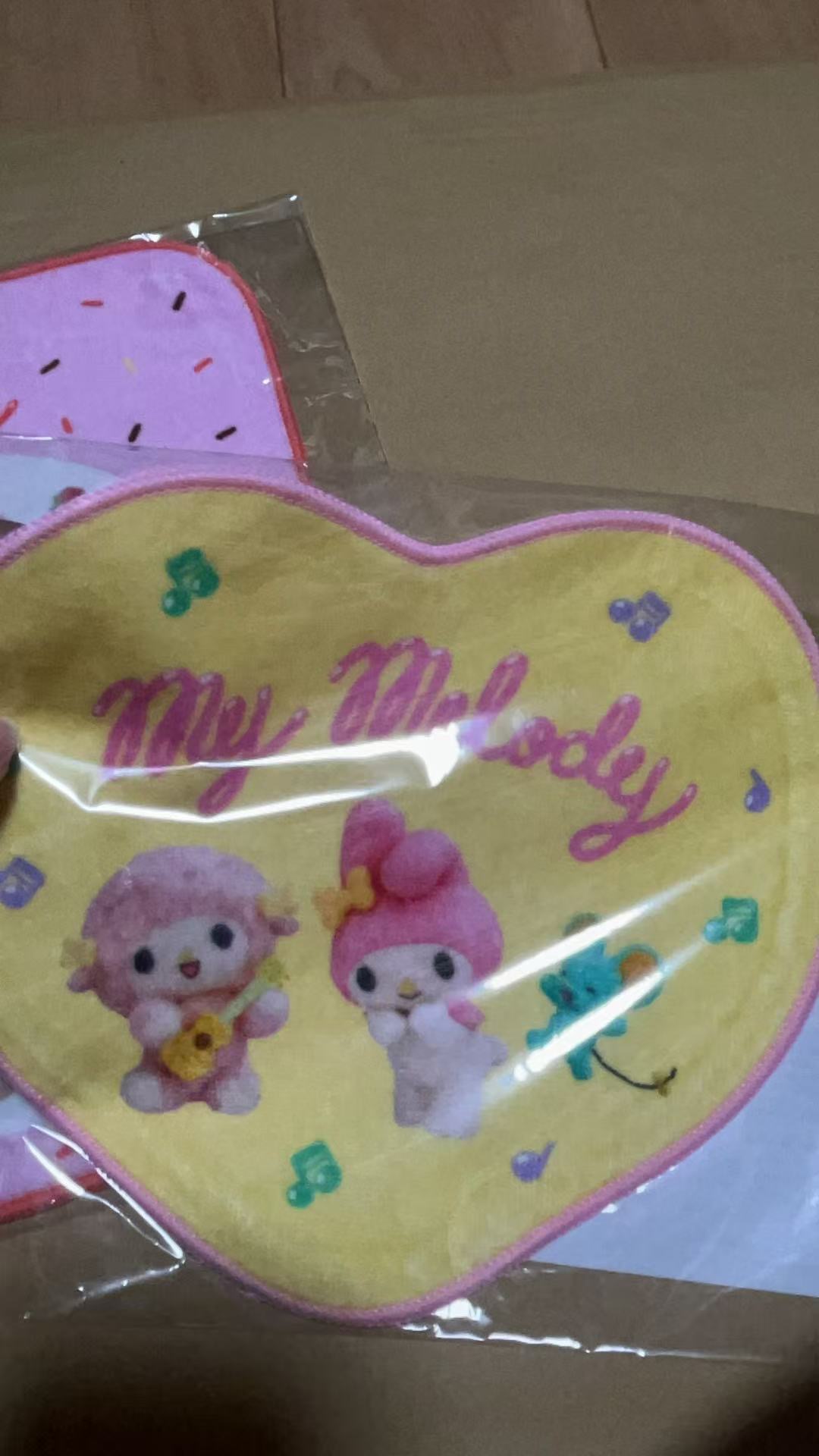 黄色爱心 小羊美美乐蒂图案 手帕