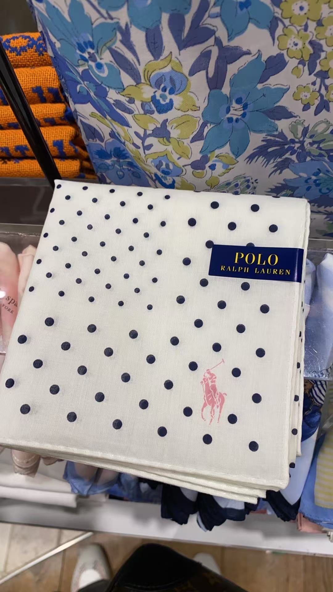 0721POLO标白色标不规则圆点点 手绢