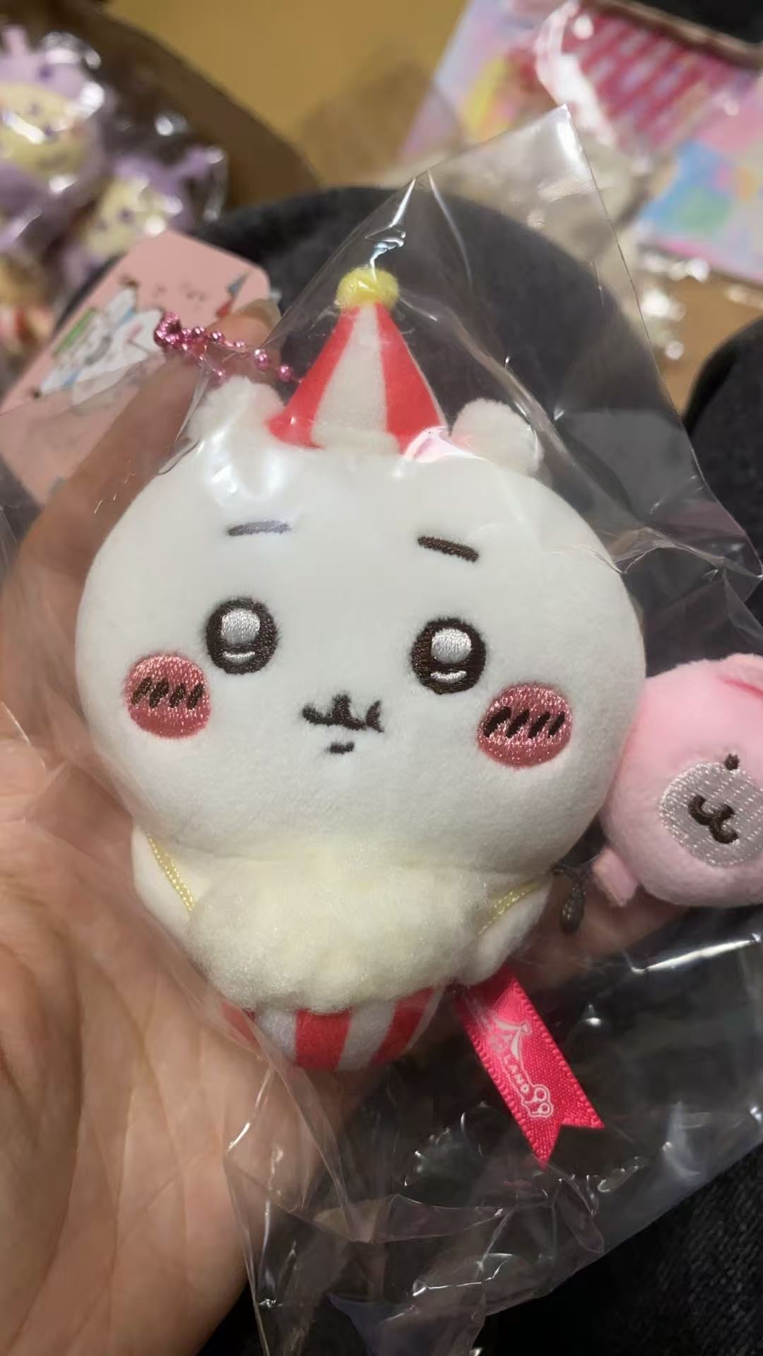 0723CKW 吉伊手拿猪猪气球 毛绒挂件