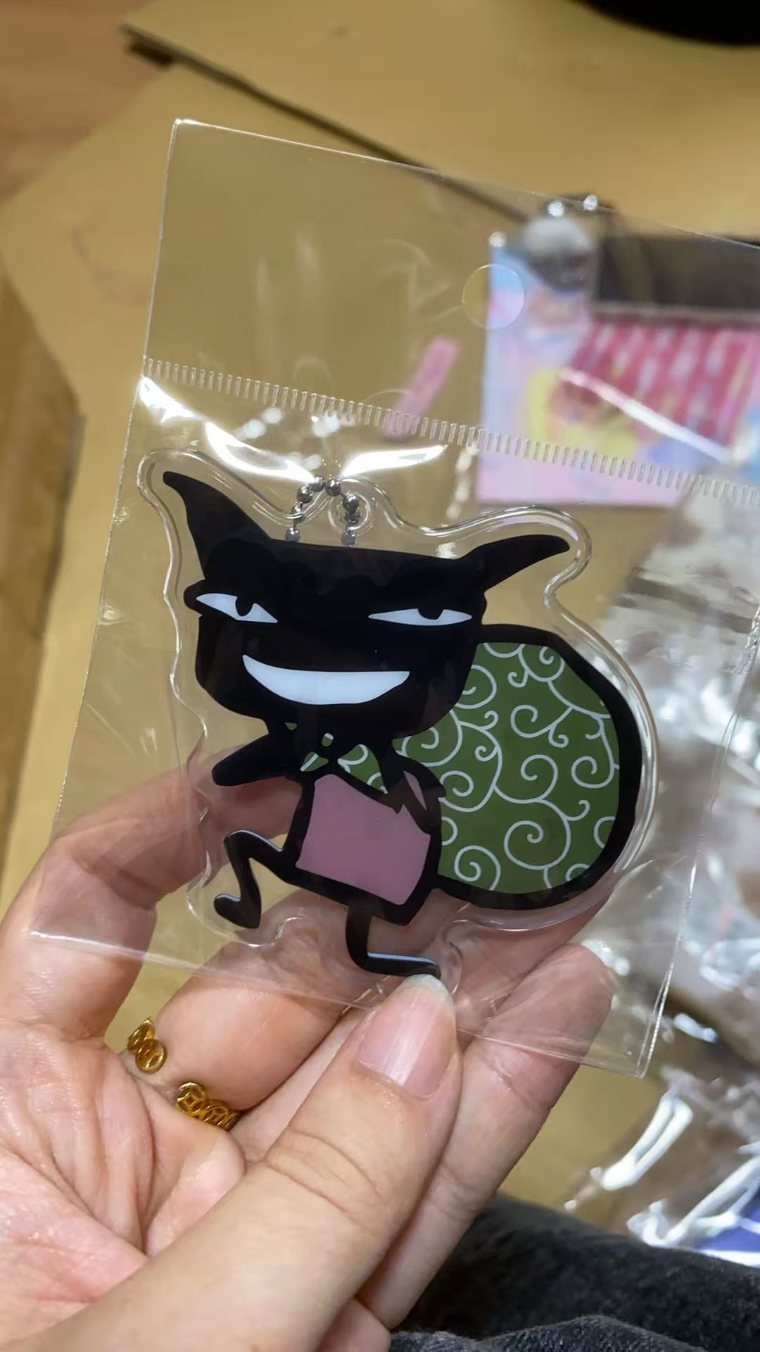 0723丑东西背包袱 亚克力 挂件
