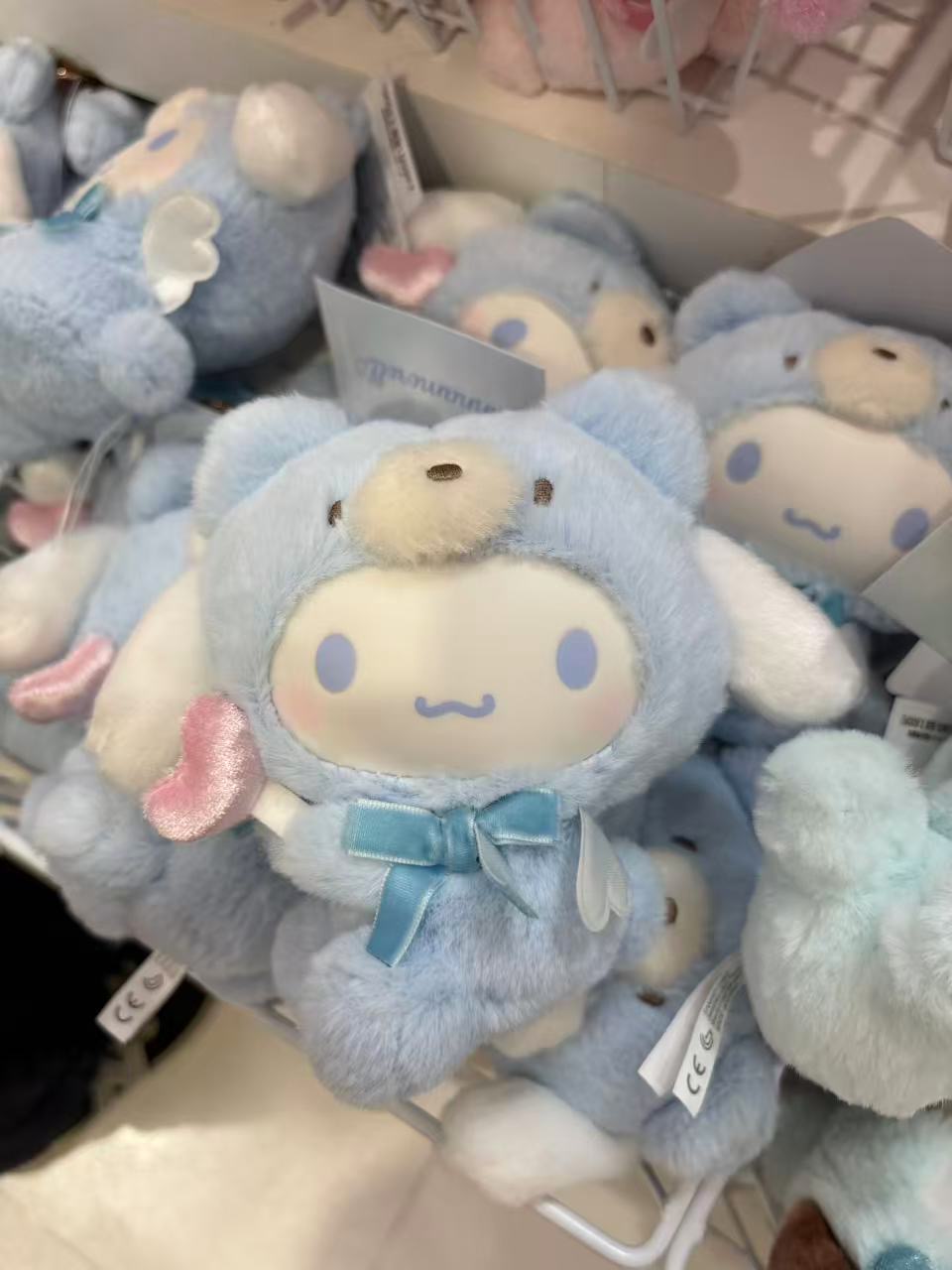 0902 三丽鸥 玉桂狗 手拿爱心 钥匙扣挂件