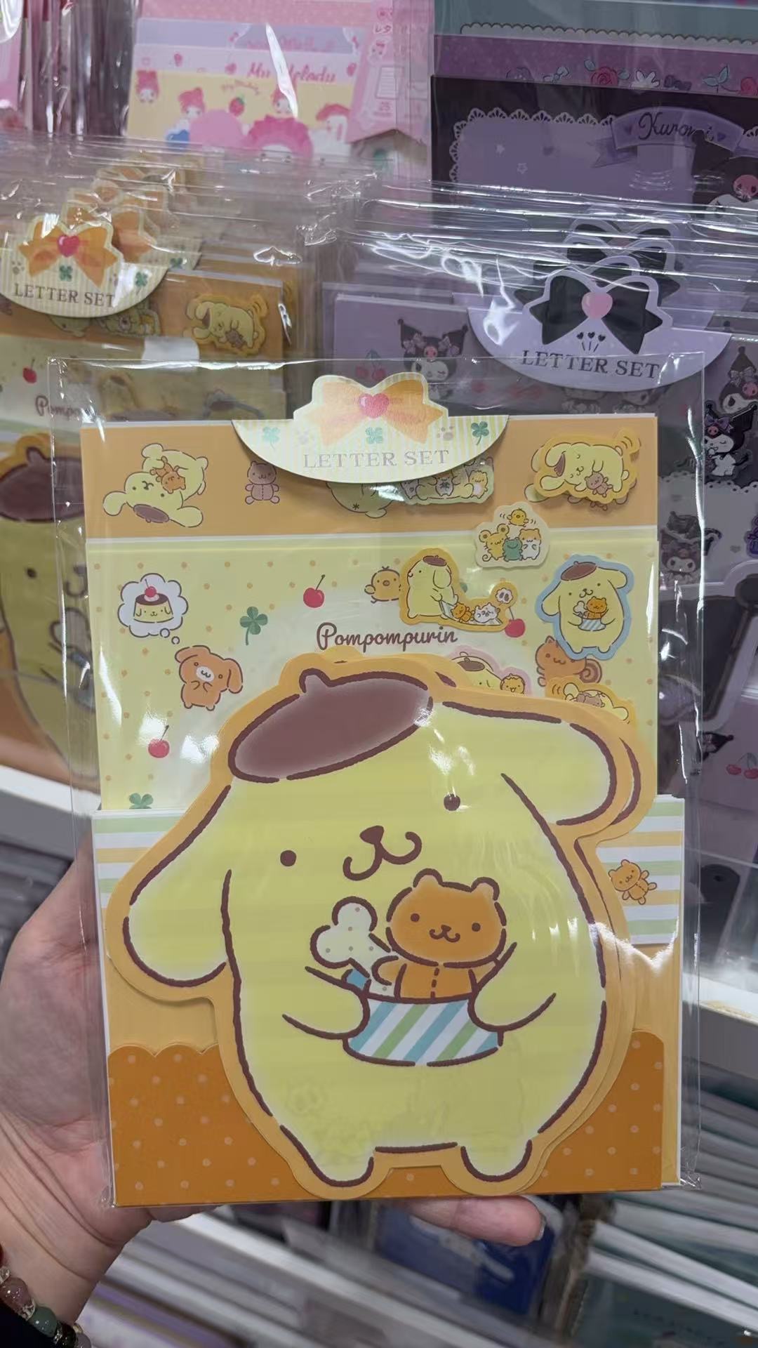 0922 三丽欧 布丁狗  黄色 手抱饭盆 信纸套