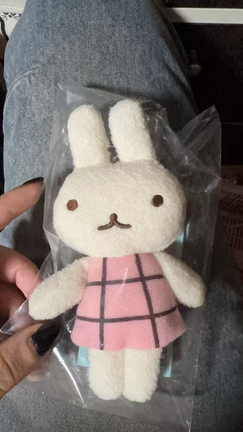 0923黑格粉群 米菲毛绒玩偶