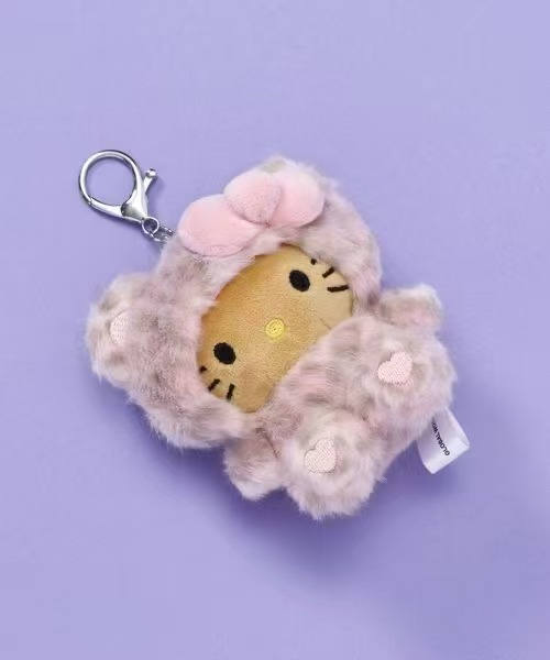 1001 三丽欧黑皮kt 粉色豹纹 浅粉色蝴蝶结 毛绒挂件