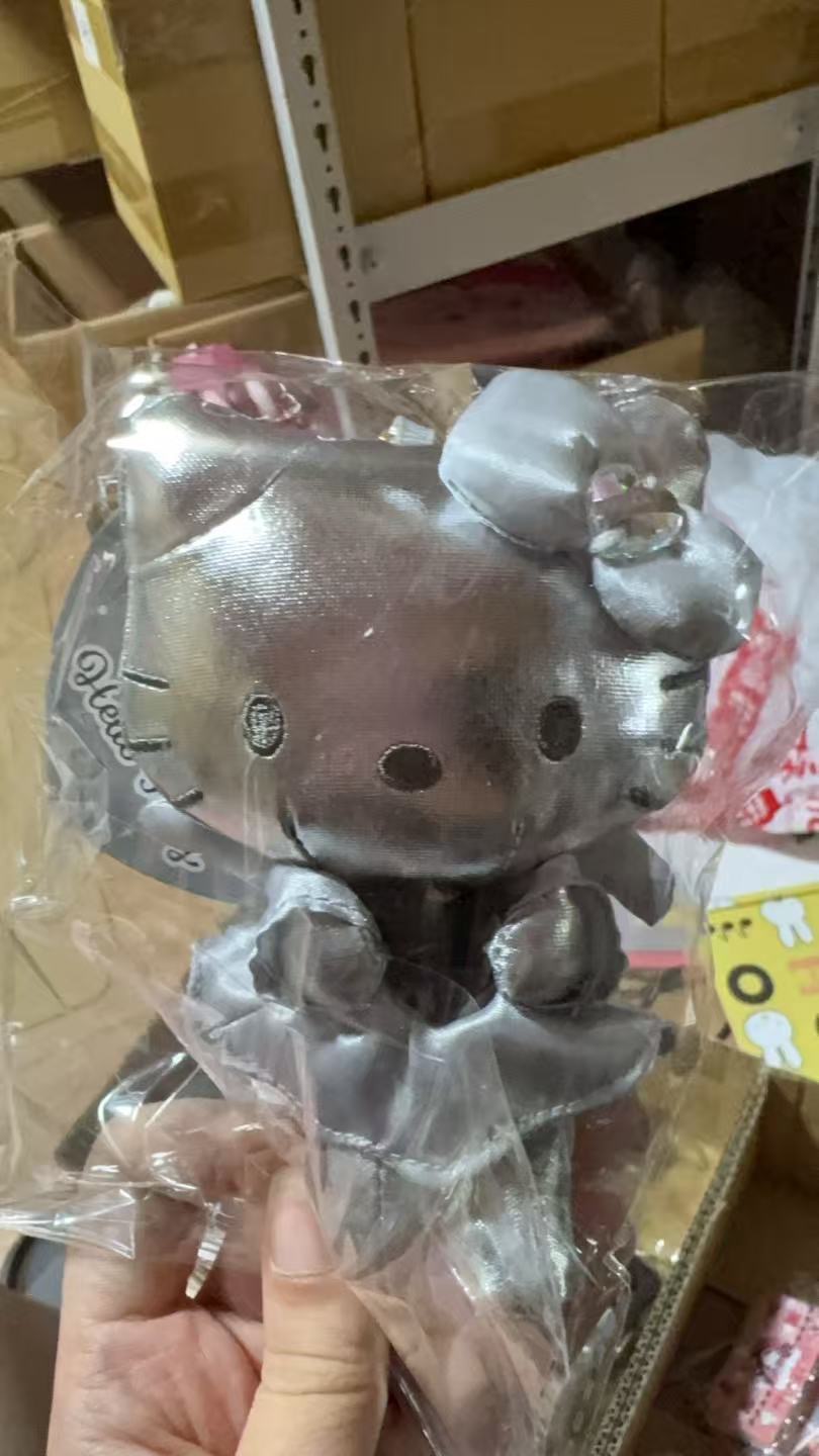 1008 三丽鸥 kt银色亮面 毛绒挂件