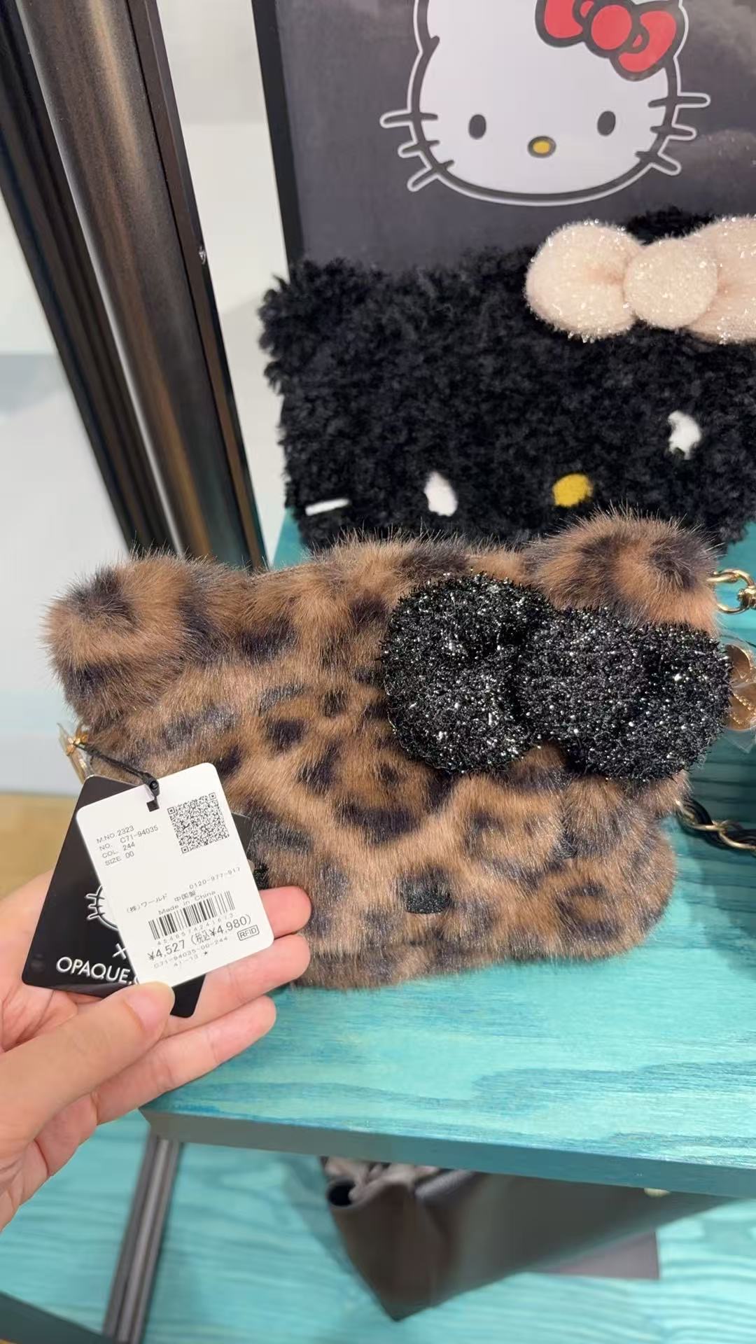 1010 三丽鸥 kt造型配亮闪蝴蝶结 包包