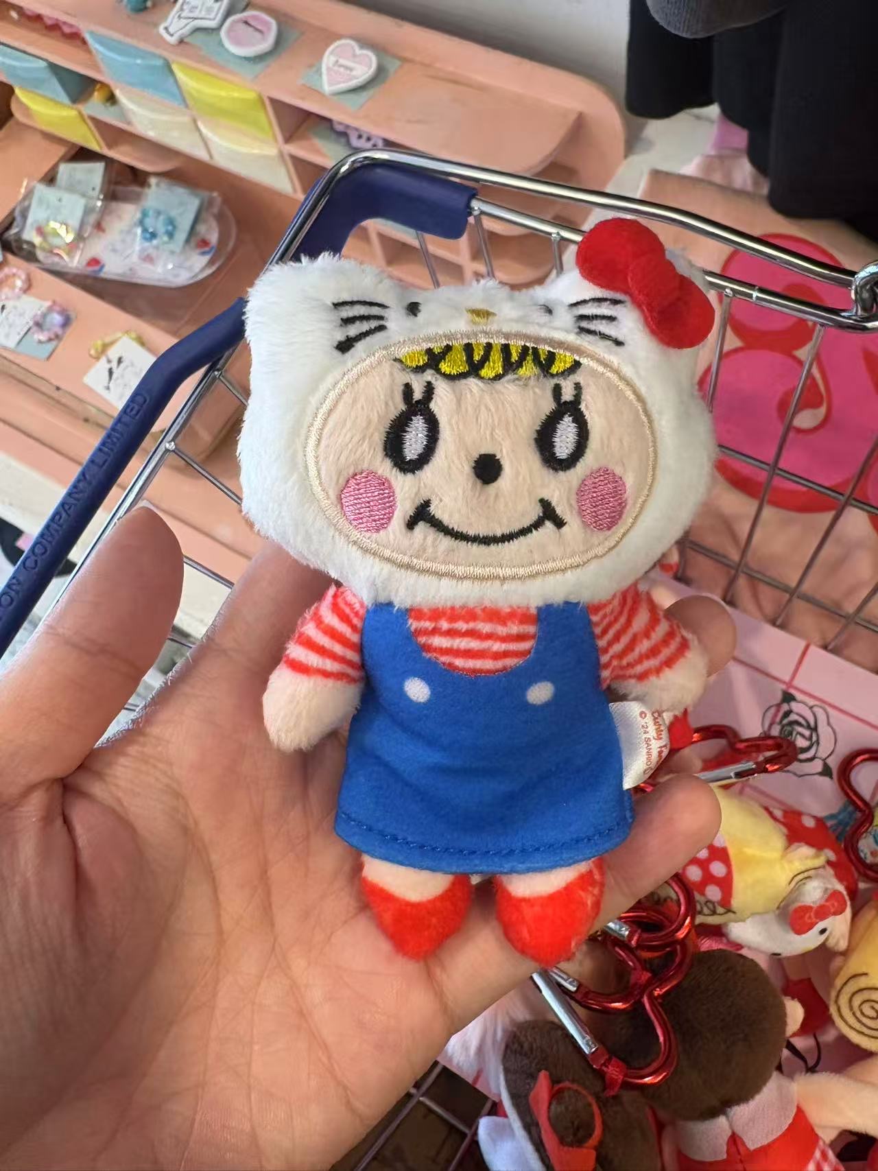 1012 三丽鸥 卷毛女孩 kt联名爱心扣 毛绒挂件