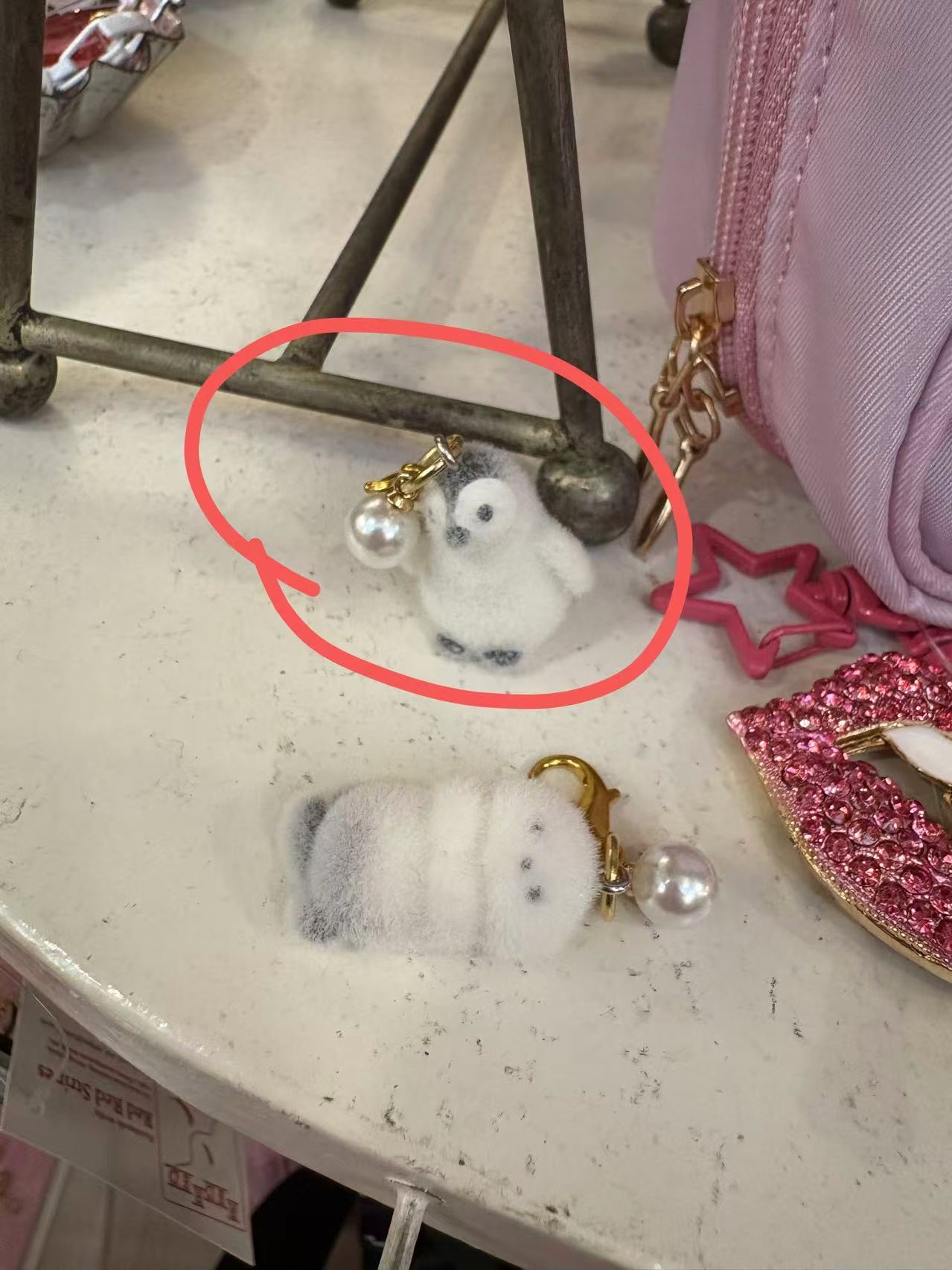 1012 卷发女孩 毛茸茸小企鹅 毛绒挂件