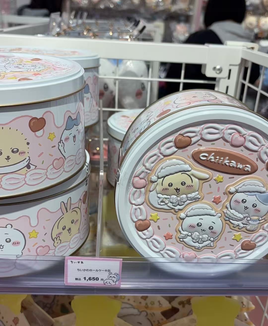 1022吉伊卡哇变身蛋糕 饼干铁盒铁罐