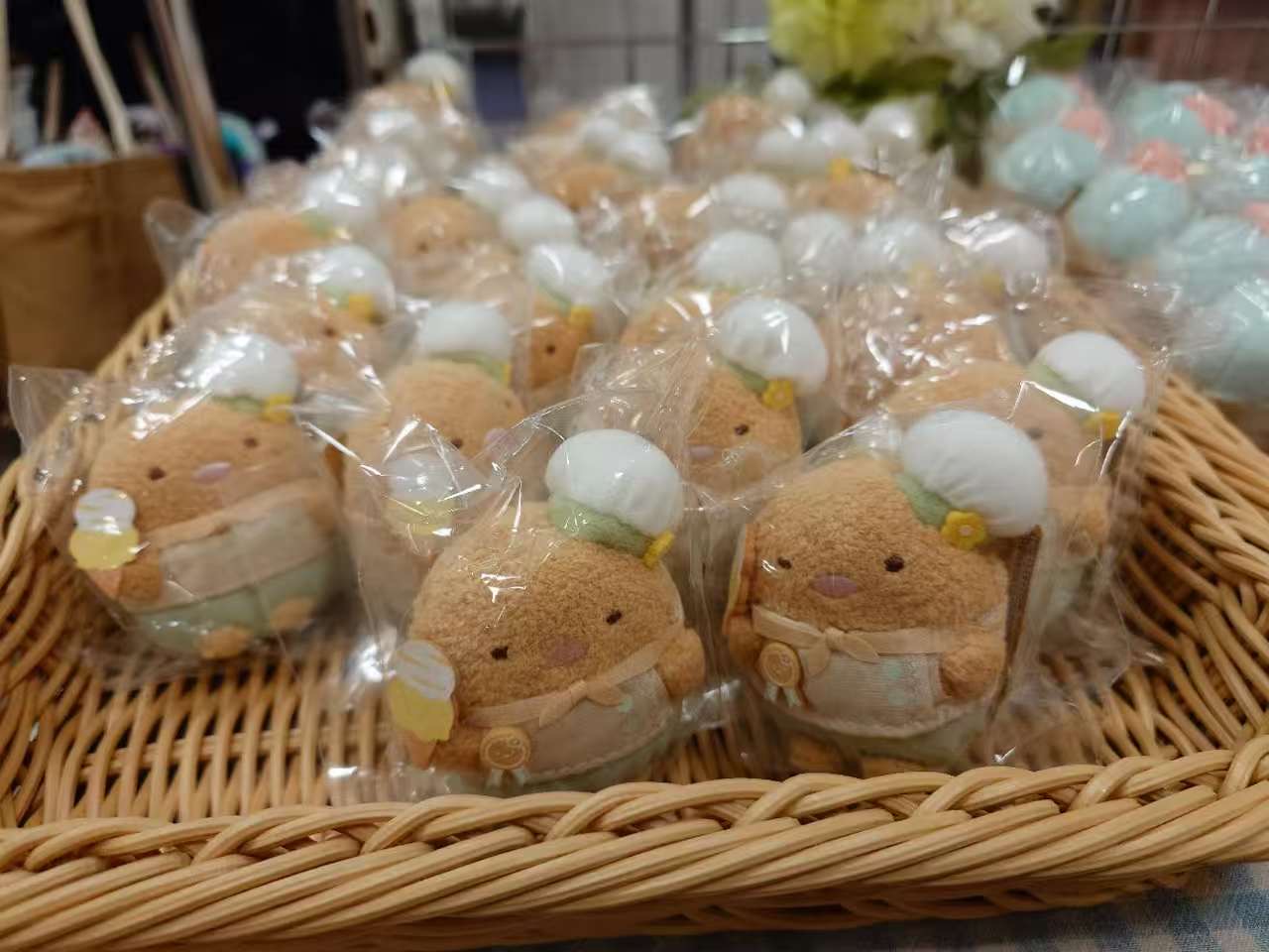 1024 角落小伙伴 小镇猪排手玉 头戴白色帽子 毛绒玩偶