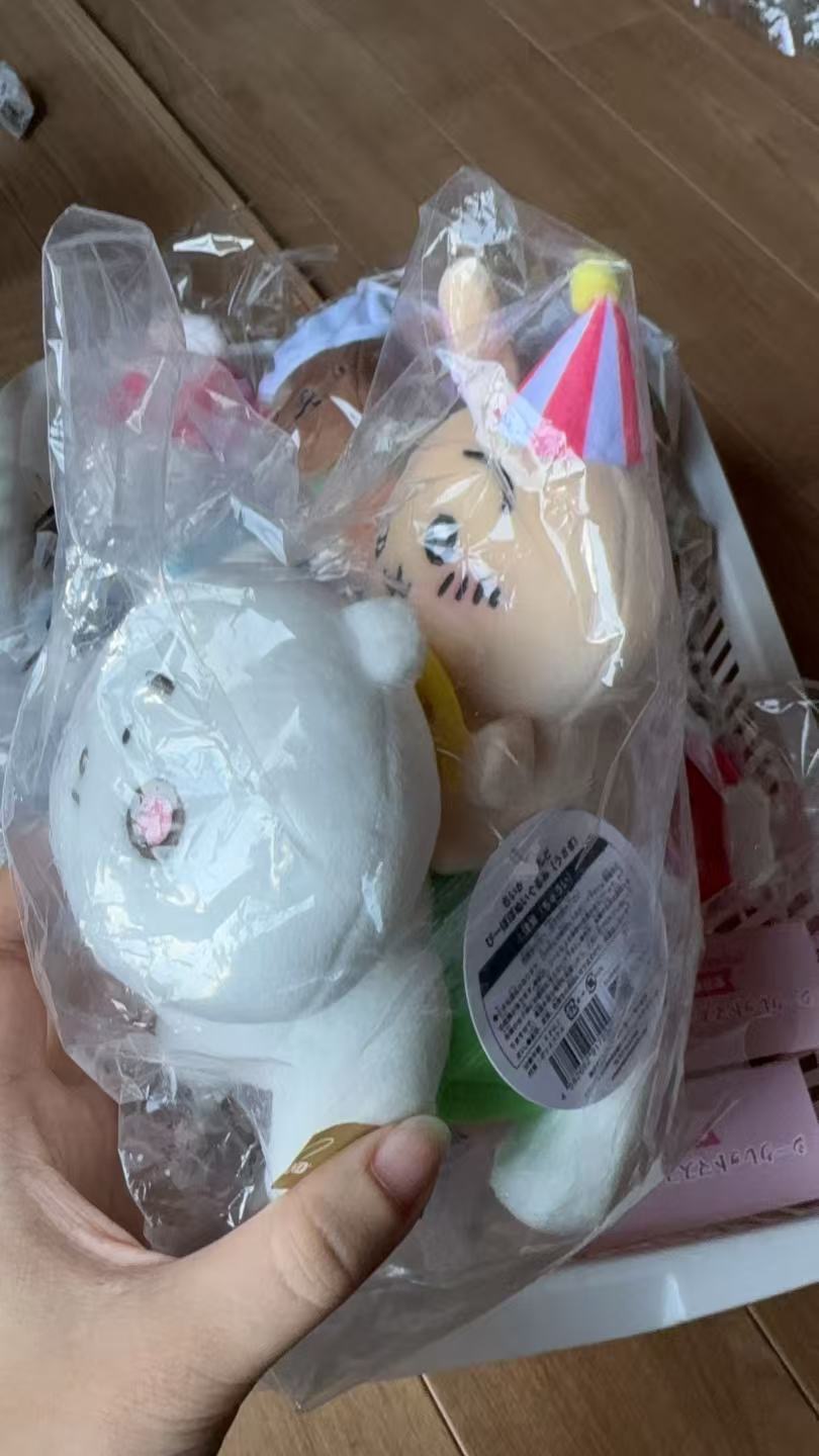 1028 乌萨奇骑着白色玩偶 毛绒玩偶