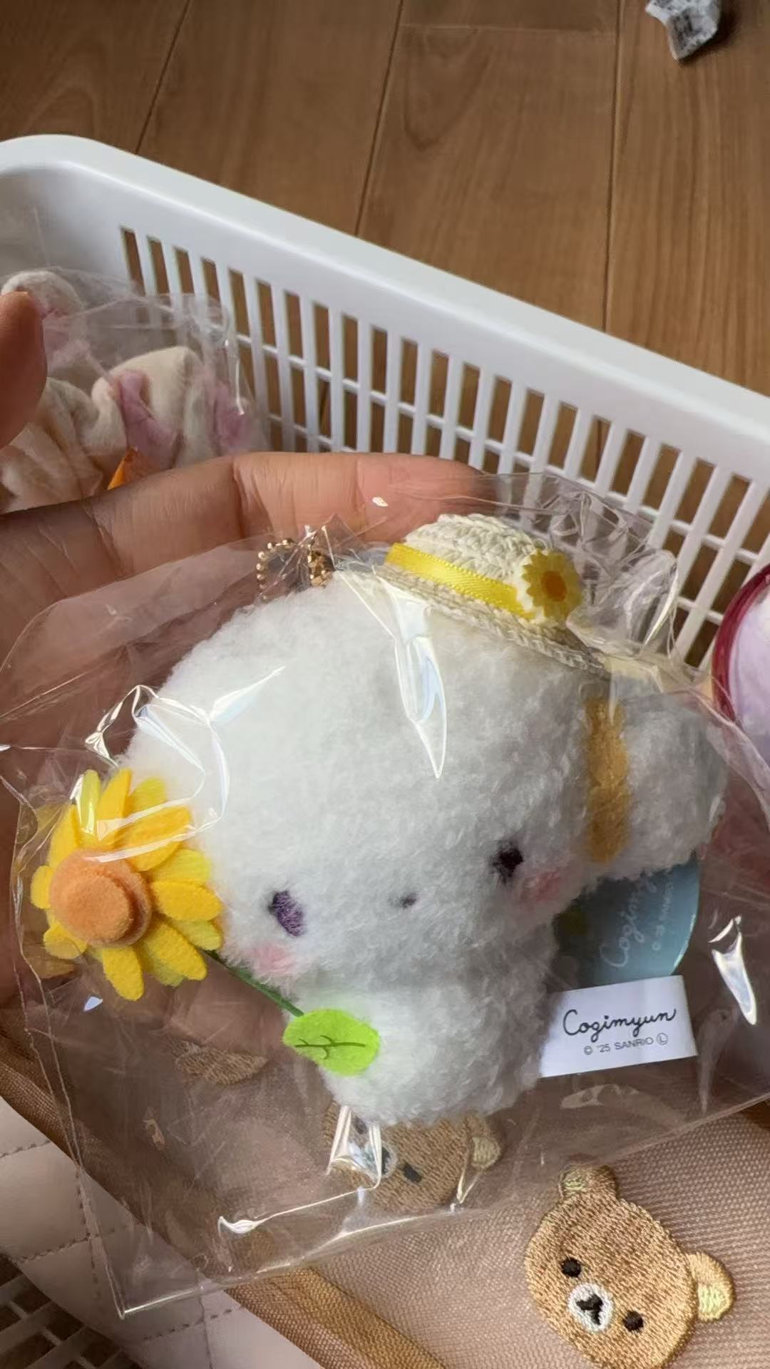 1028 三丽欧 小麦云头顶草帽 毛绒挂件