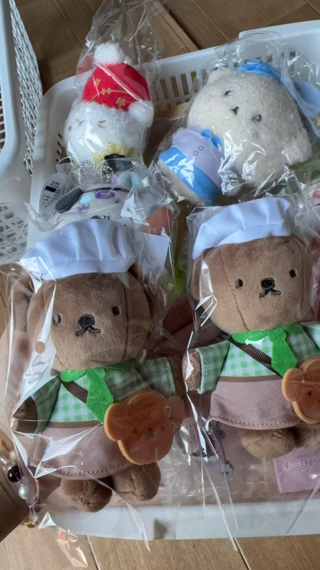 1028 米菲棕色 绿色格子 小熊头小包 毛绒挂件