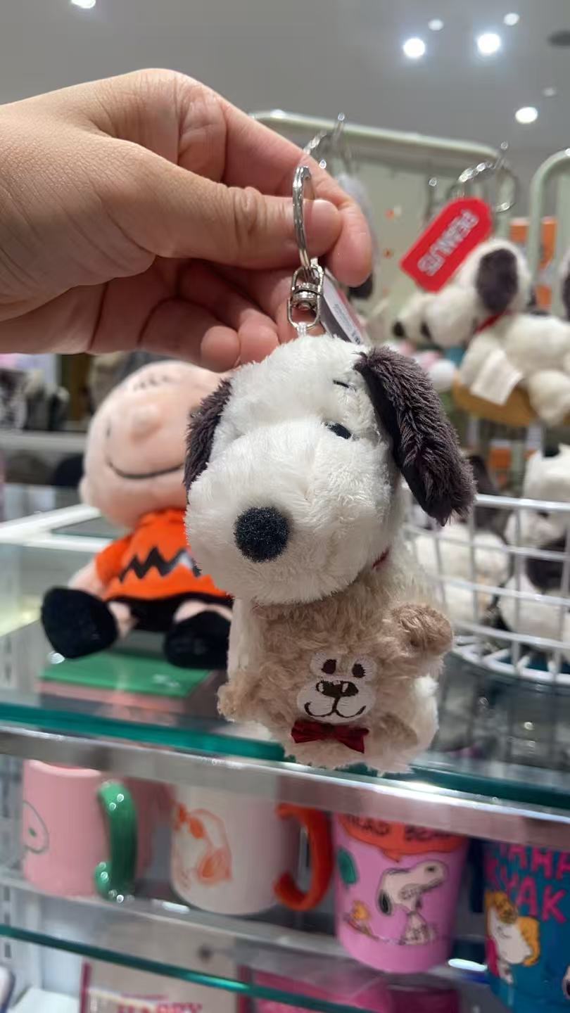 1028 史努比 抱着棕色小熊 毛绒挂件