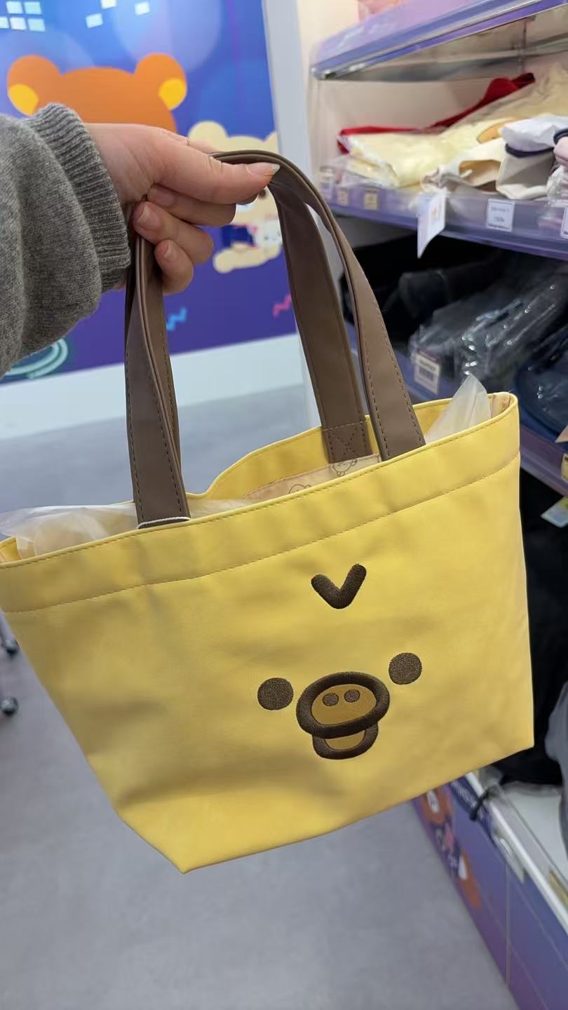 1029 轻松熊  黄色小鸡图案  手提包