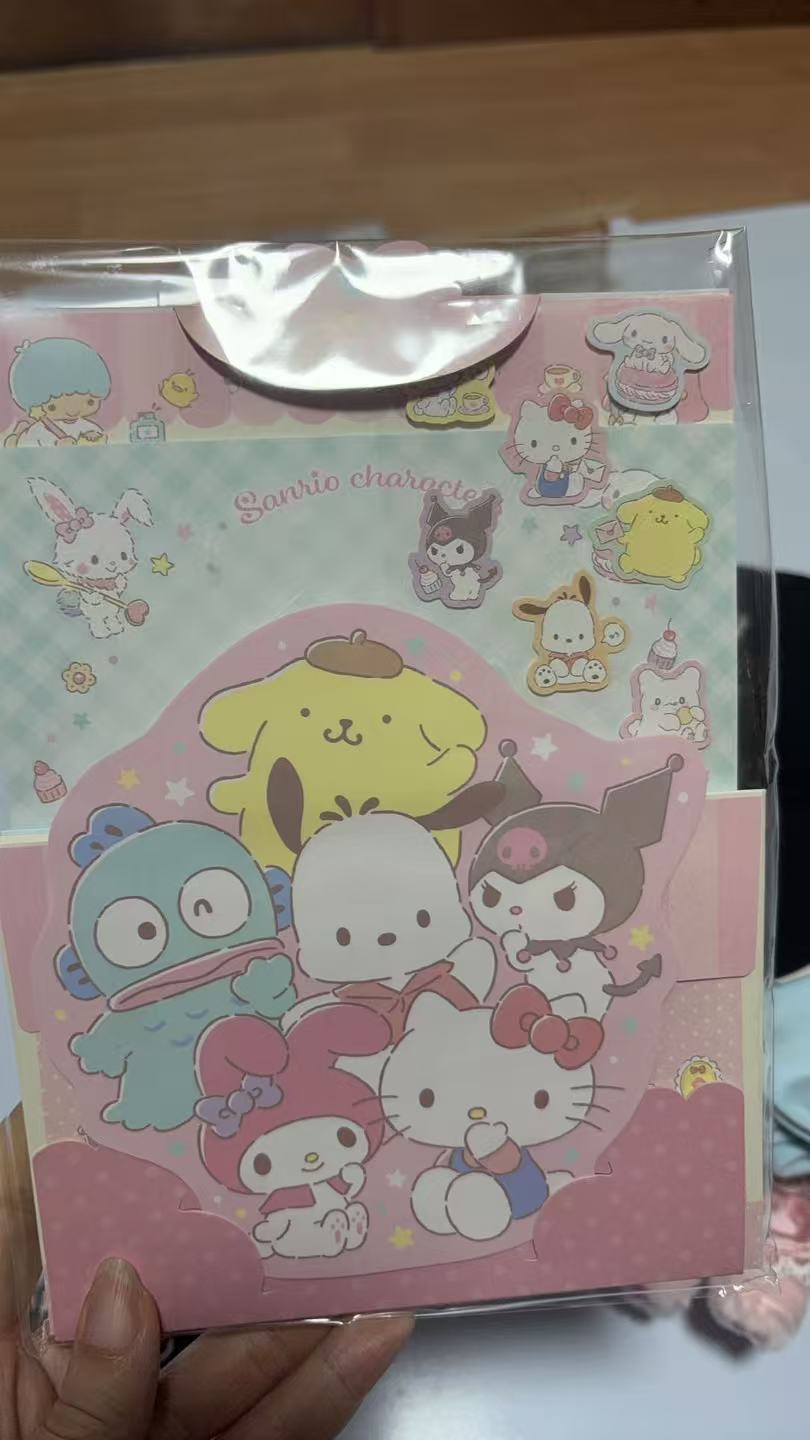 1030 三丽欧kt 丑鱼 布丁狗 等6个人物 图案 信纸套装