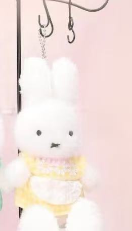 1101 米菲 黄色洋甘菊格子连衣裙 毛绒挂件