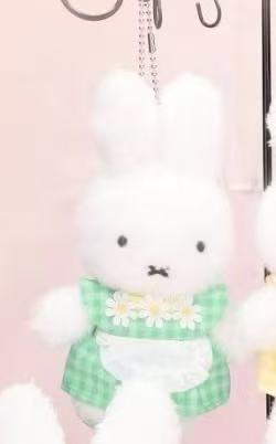 1101 米菲 绿色洋甘菊格子连衣裙 毛绒挂件