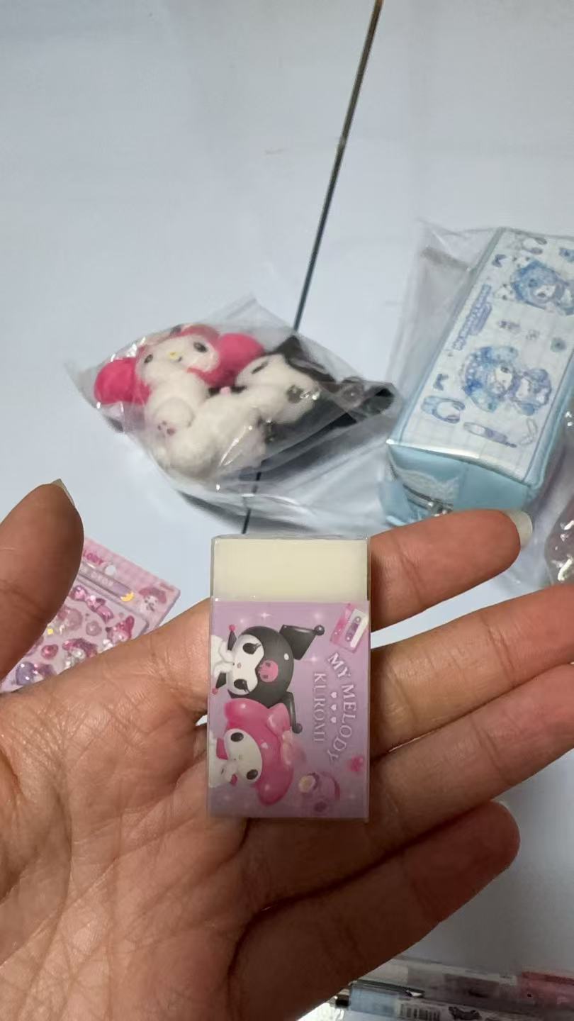 1104 三丽欧紫色底库洛米美乐蒂  捂嘴图案 橡皮