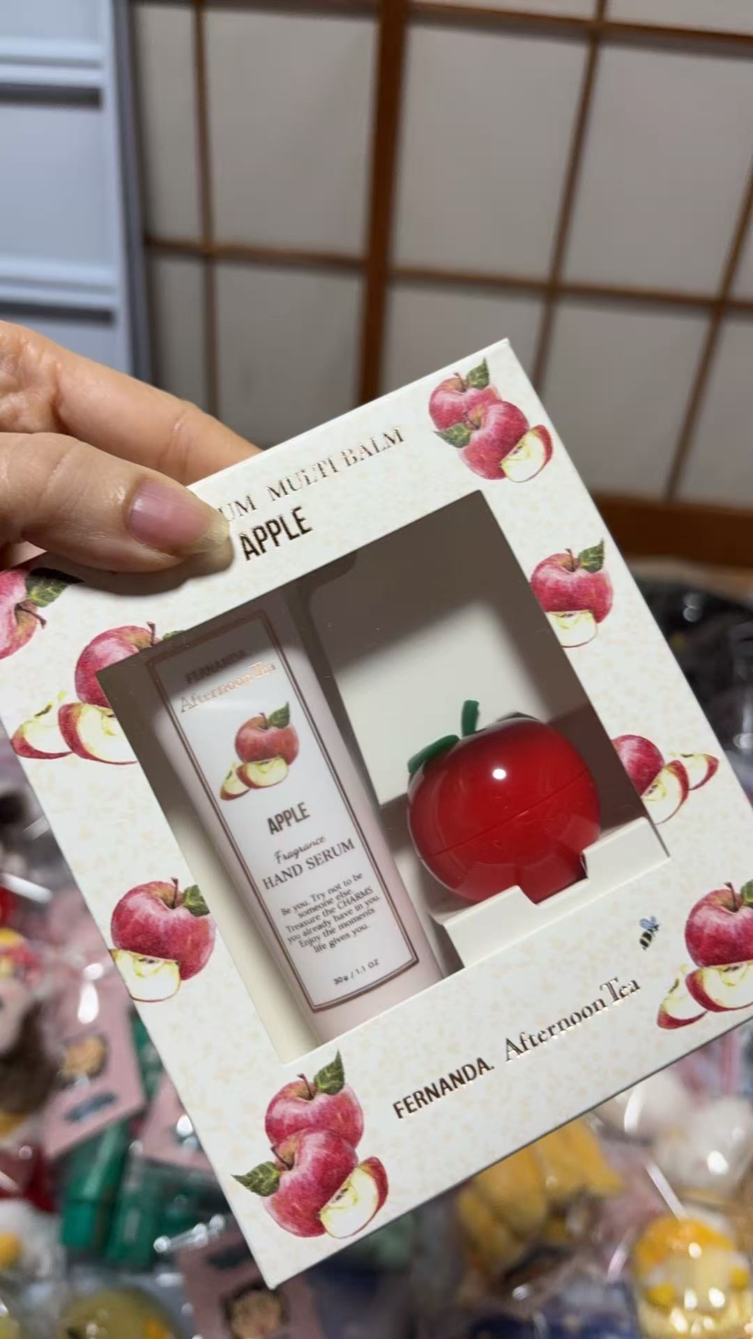 1104 下午茶 苹果味护手霜 红色苹果 套盒 