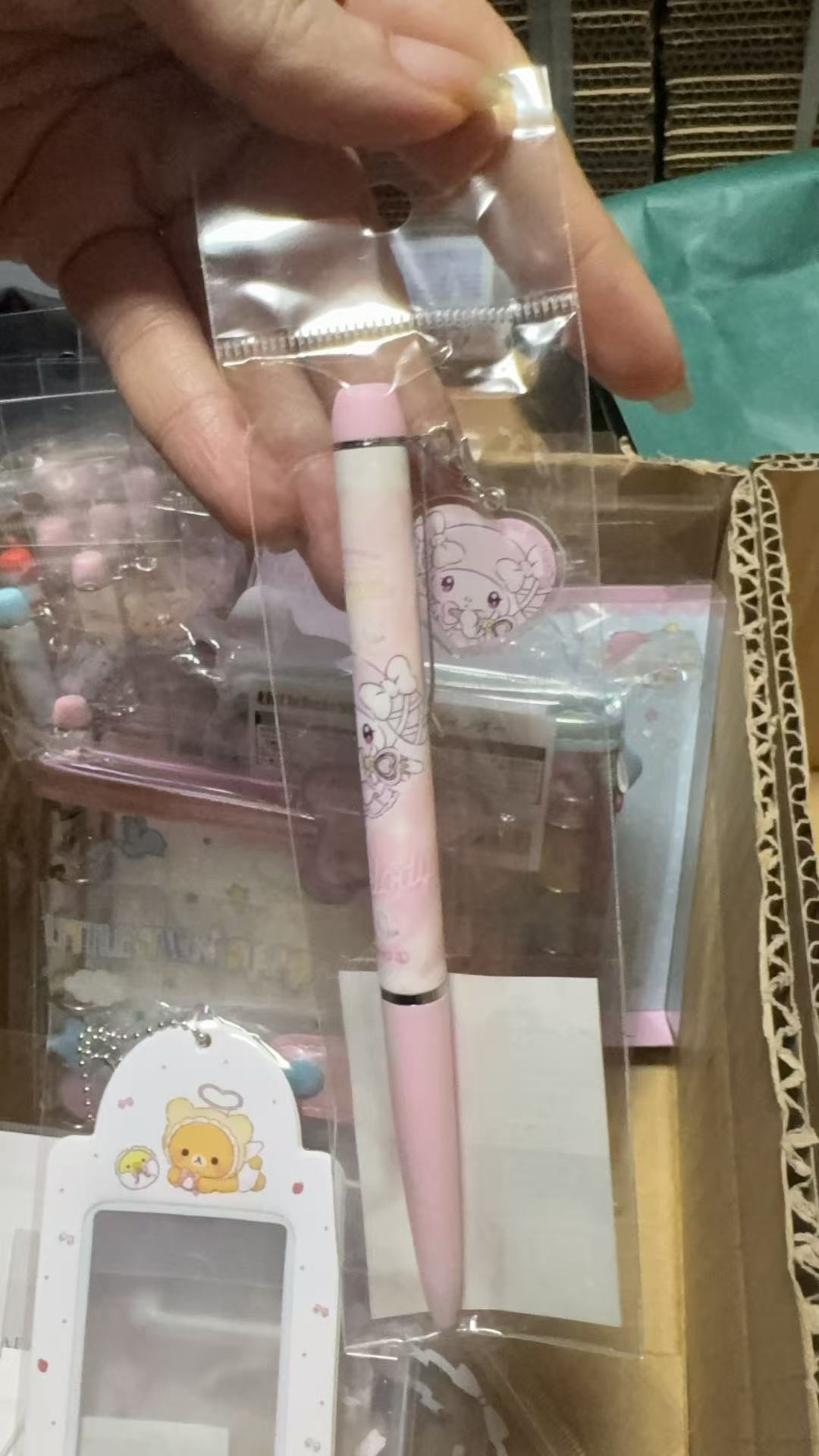 1114 三丽鸥 粉色蝴蝶结LaLa 粉色圆珠笔