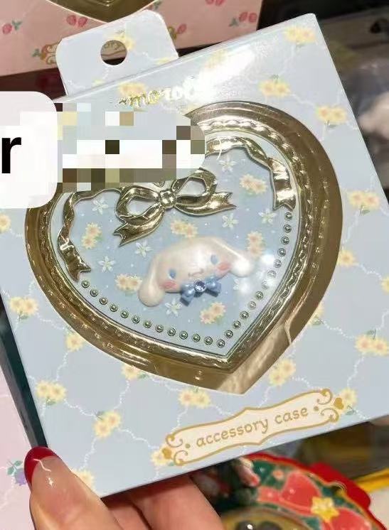 1117 三丽欧碎花系列 爱心造型 玉桂狗图案  收纳盒