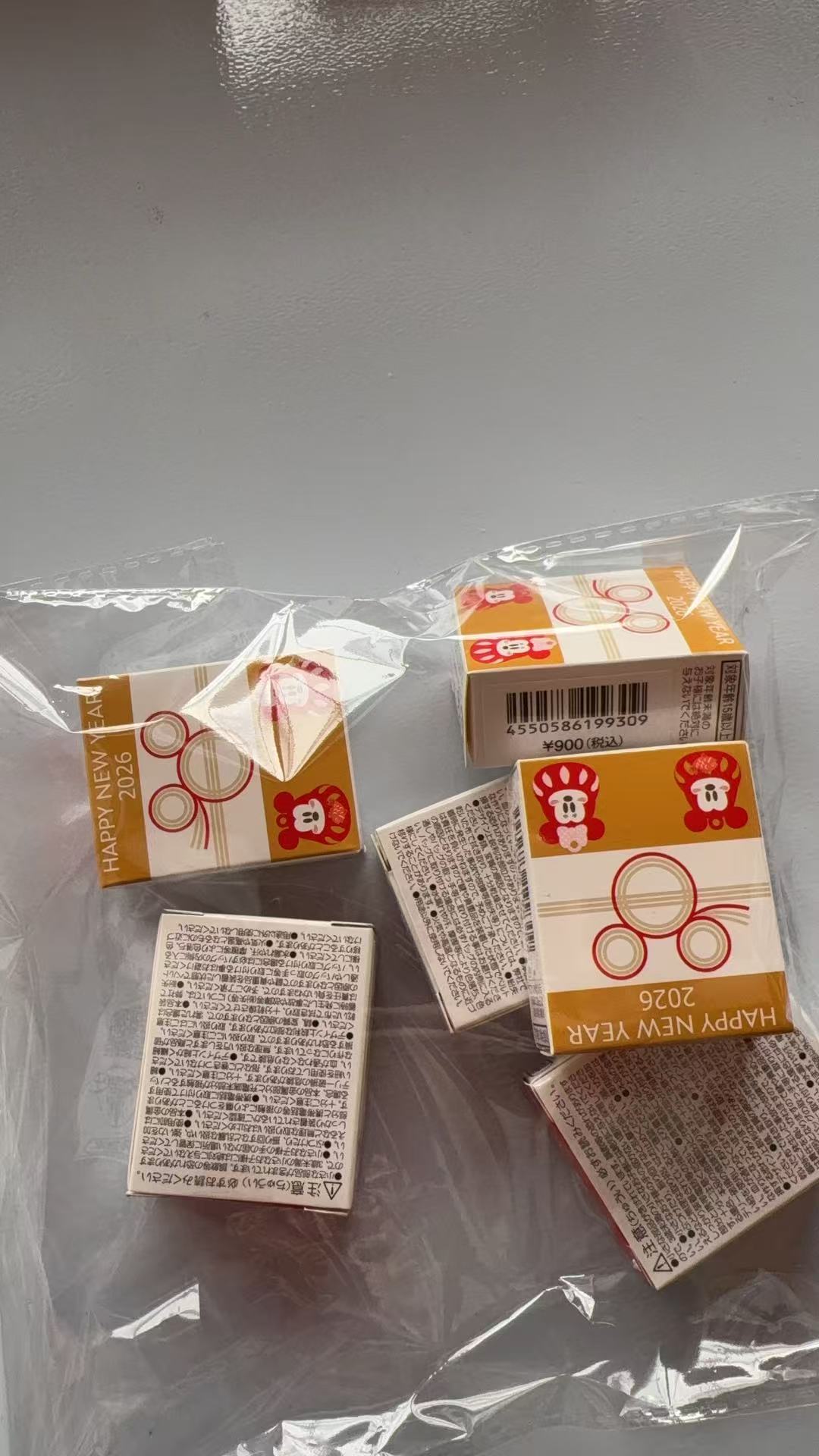 1207 迪士尼 Happy new year 米老鼠盲盒