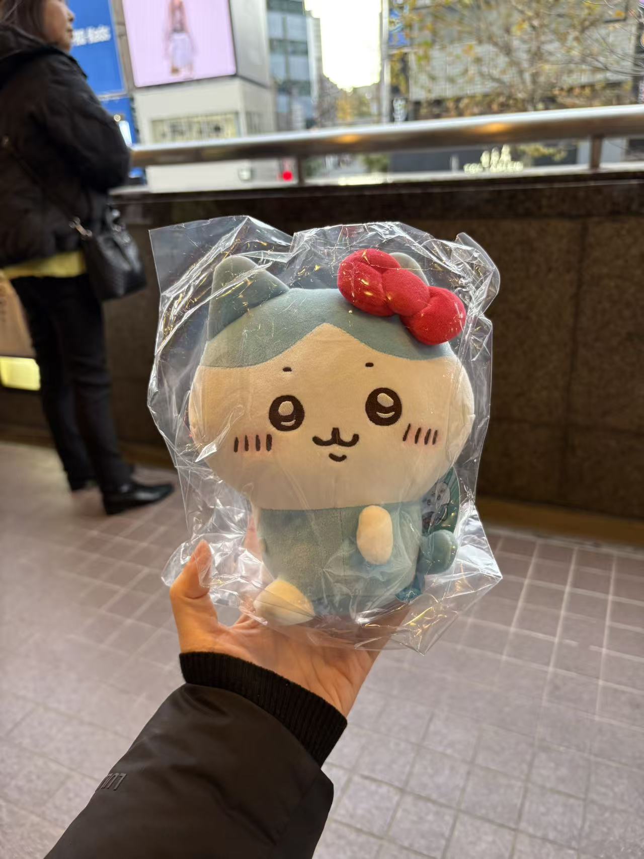 1214 三丽鸥吉伊卡哇 小八戴红色蝴蝶结 毛绒玩偶