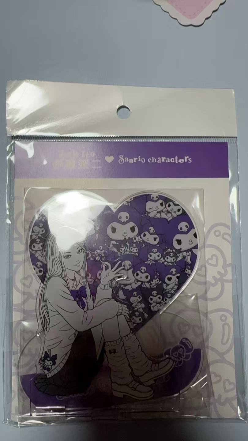 0103 三丽鸥 富江&times;库洛米的联名款心形亚克力立牌