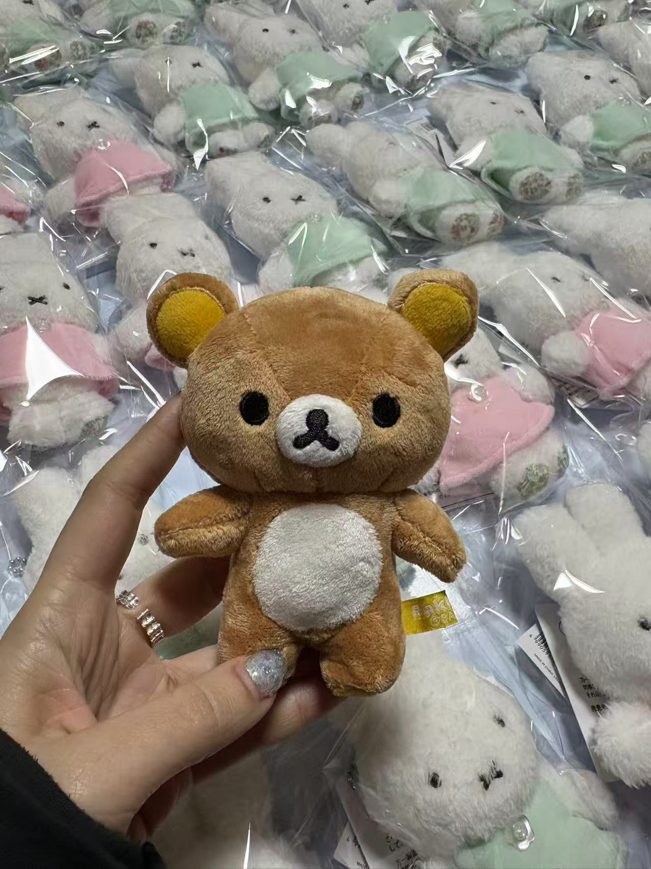 49汇轻松熊哥哥ss毛绒挂件