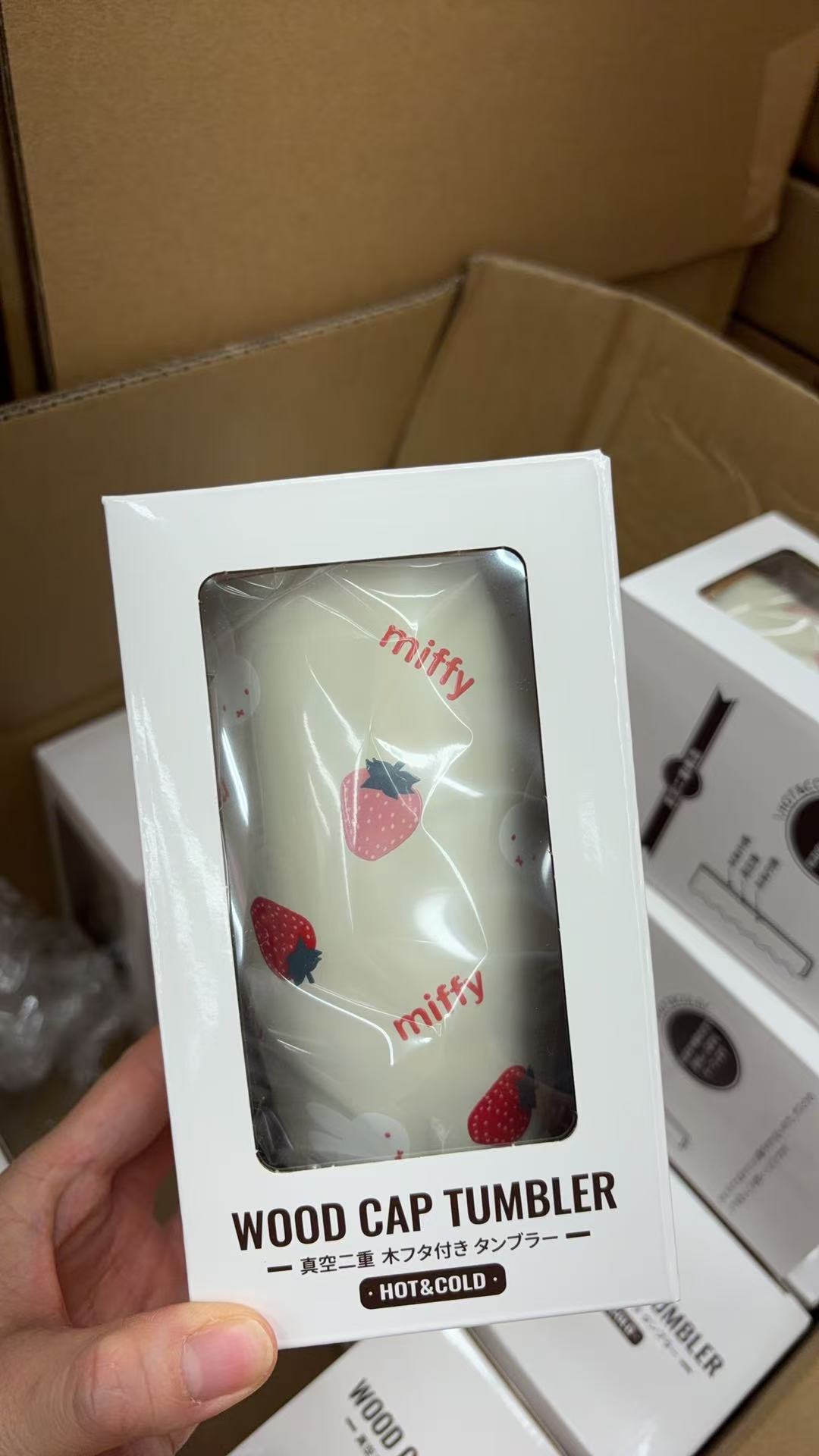 0123折扣店米菲（Miffy）草莓款真空双层木盖保温杯