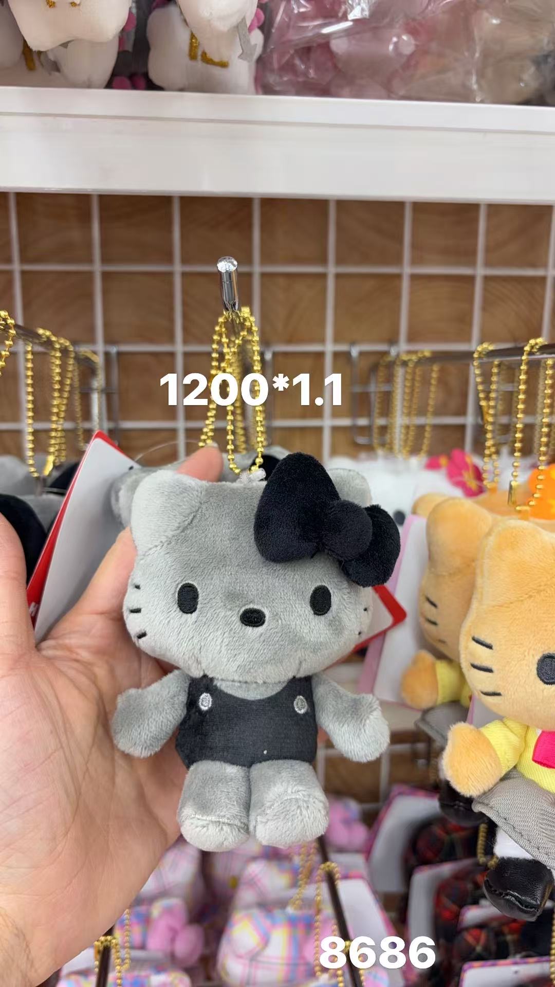 0128 折扣店 三丽欧炭黑色kt挂件 