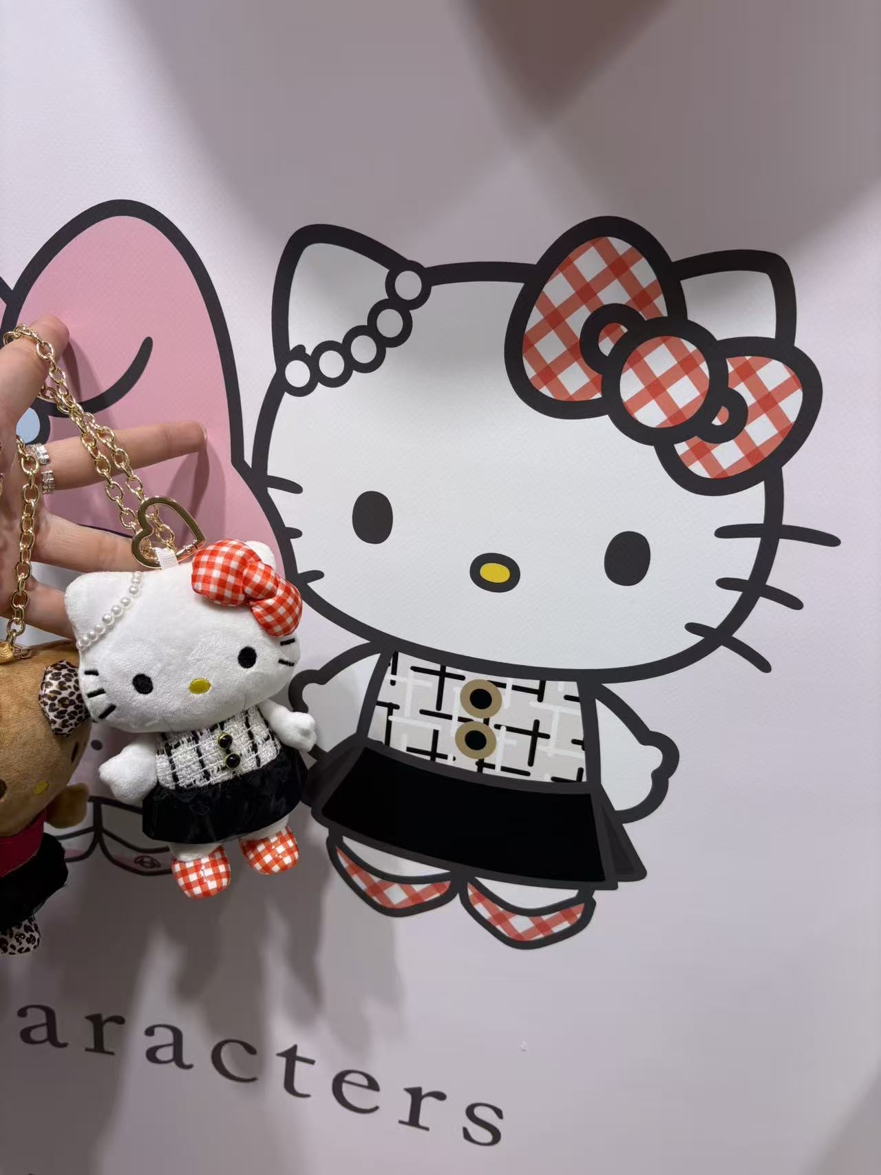 0131 三丽欧小香风红色高跟鞋挂件 