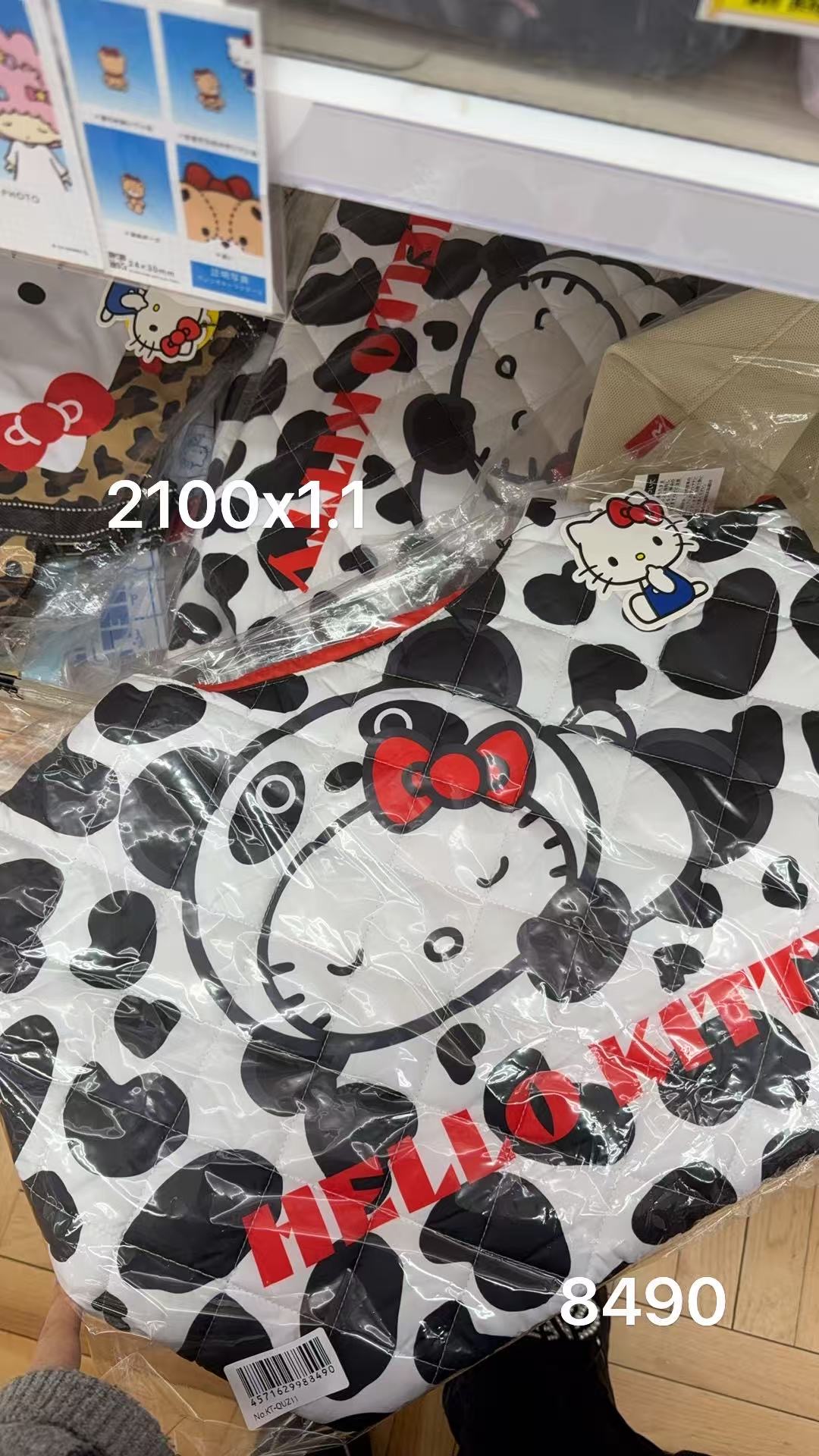 0206 折扣店 三丽鸥熊猫kt 白色黑点包包