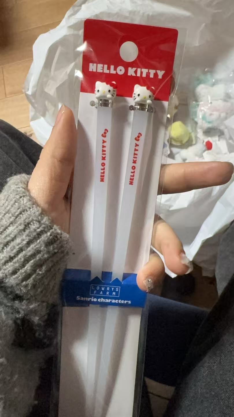 0301 三丽鸥 kt图案奶白色筷子