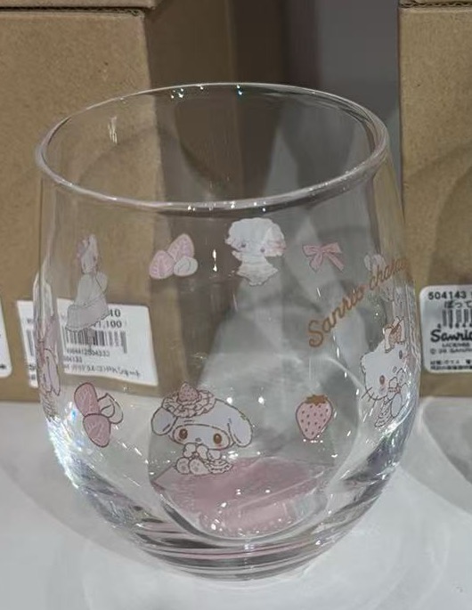 0303 三丽欧草莓蛋糕 粉色杯子 5汇