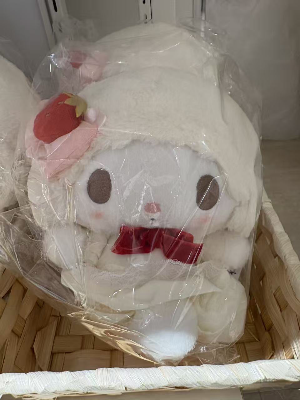 0303 三丽欧草莓蛋糕小羊公仔 5汇