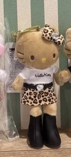 JP 0312 三丽欧黑皮 豹纹裙子Kt 长腿毛绒挂件 48汇起接