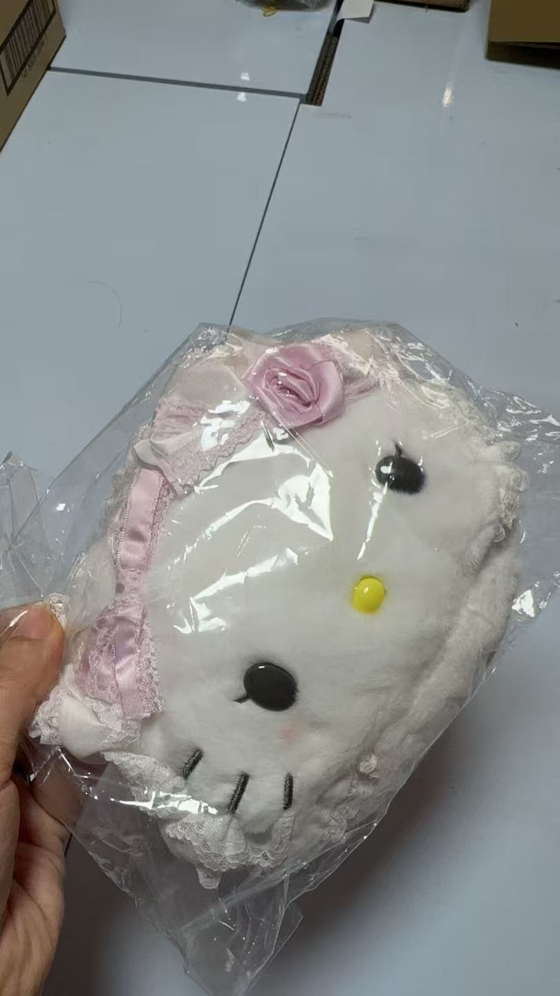 43汇 三丽鸥kt化妆包