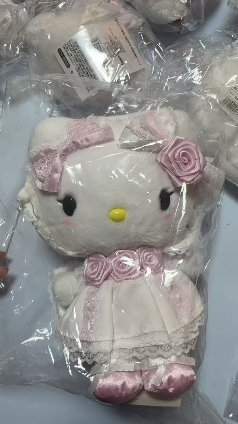 43汇三丽鸥hellokitty公仔